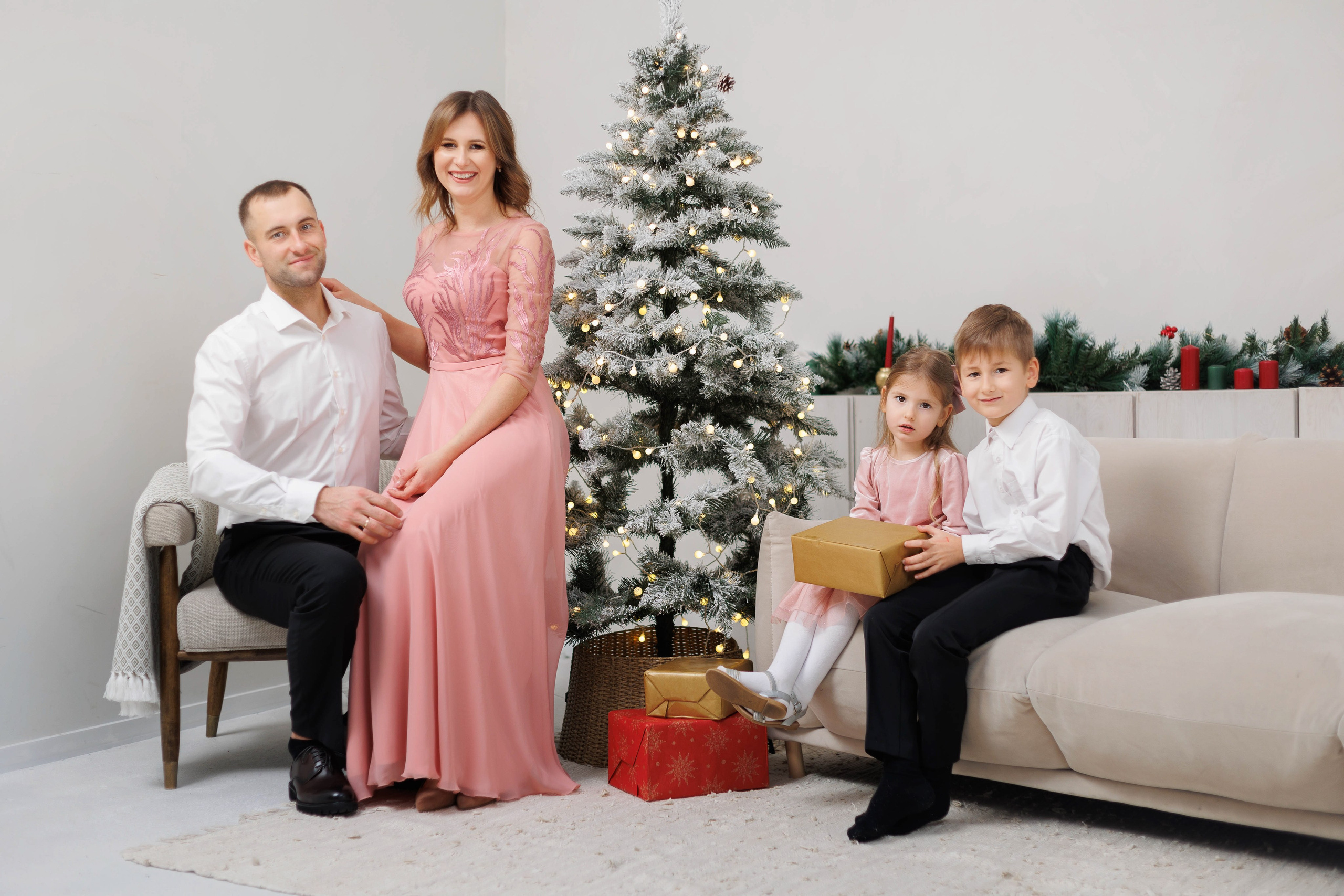 Новогодняя съёмка в студии. Семейный и детский фотограф в Вильнюсе Светлана Наумова