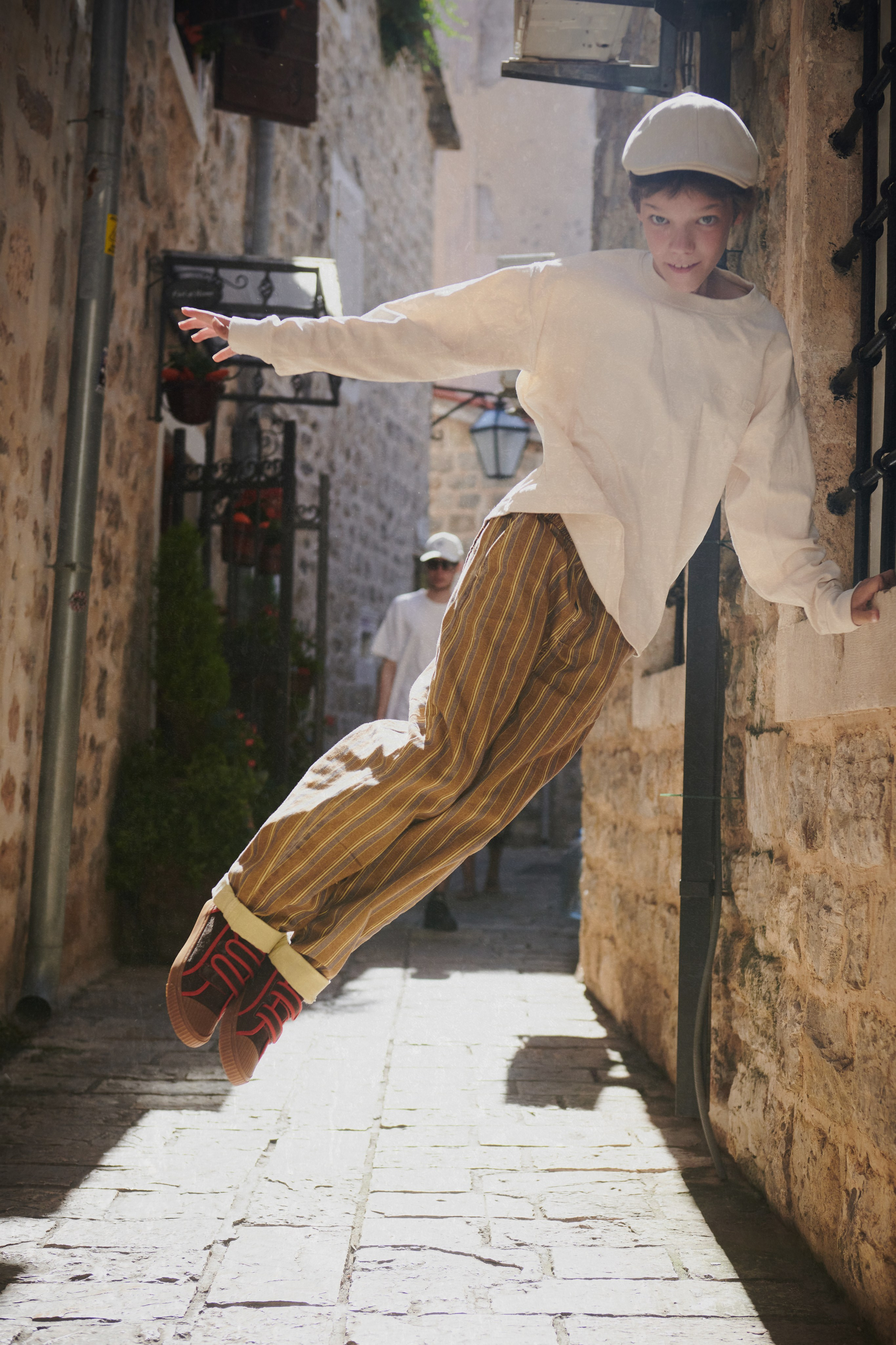 Kids shooting. Minimalist brand photographer & videographer | Raw sincerity. Pure Form