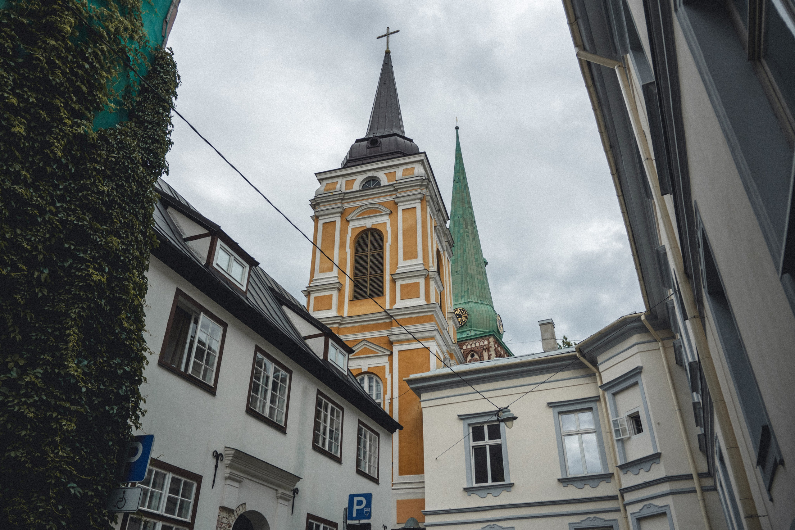 Voyage à Riga. Photographe sur Cote d’Azur. Portraits de familles, couples, enfants, événements