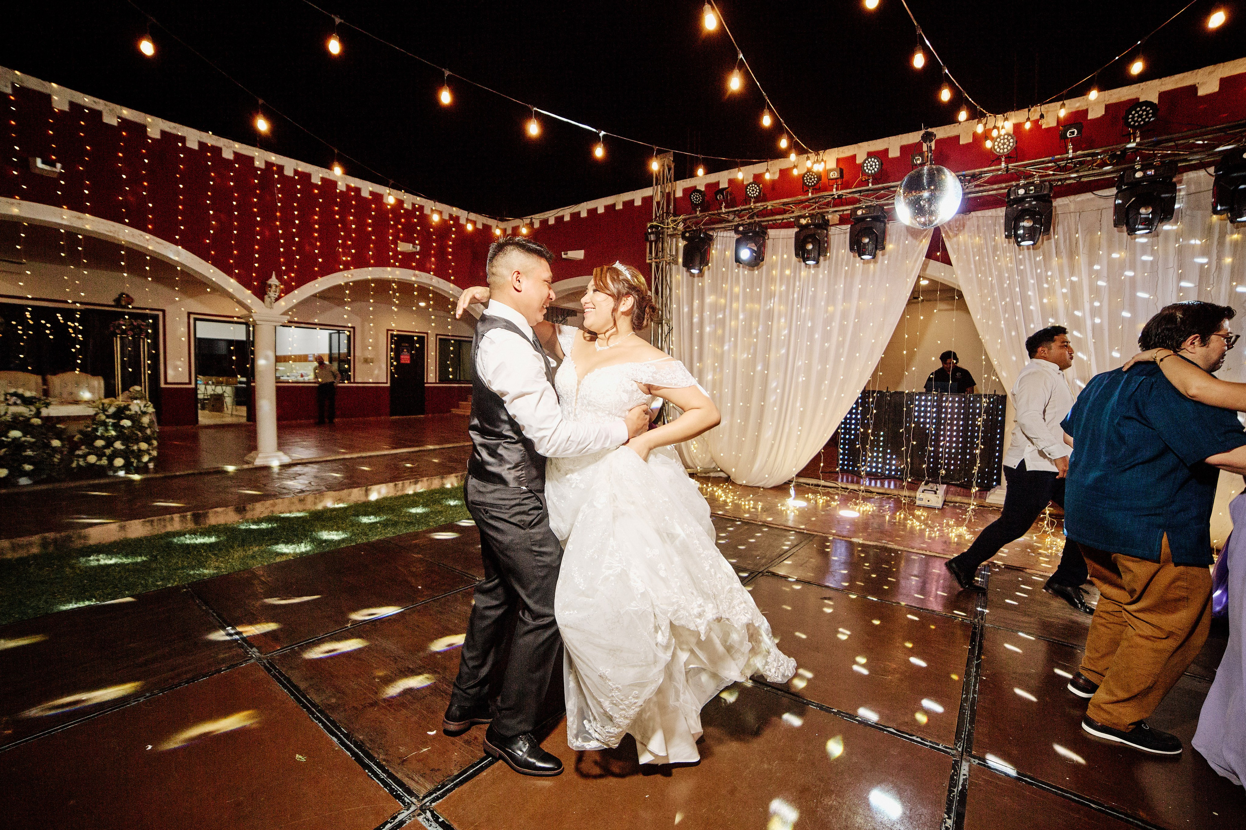 Boda Karely y Eduardo. Christian Ku fotógrafo en Mérida, Yucatán