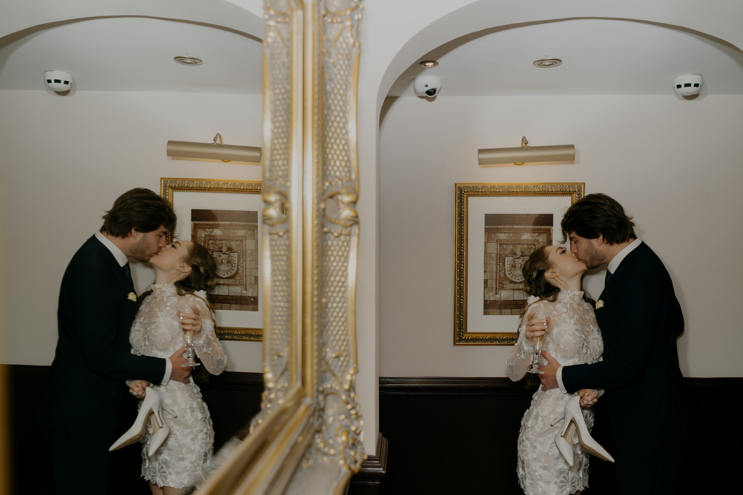 December Elopement session in London. London Wedding Photographer|Natasha Ferreira