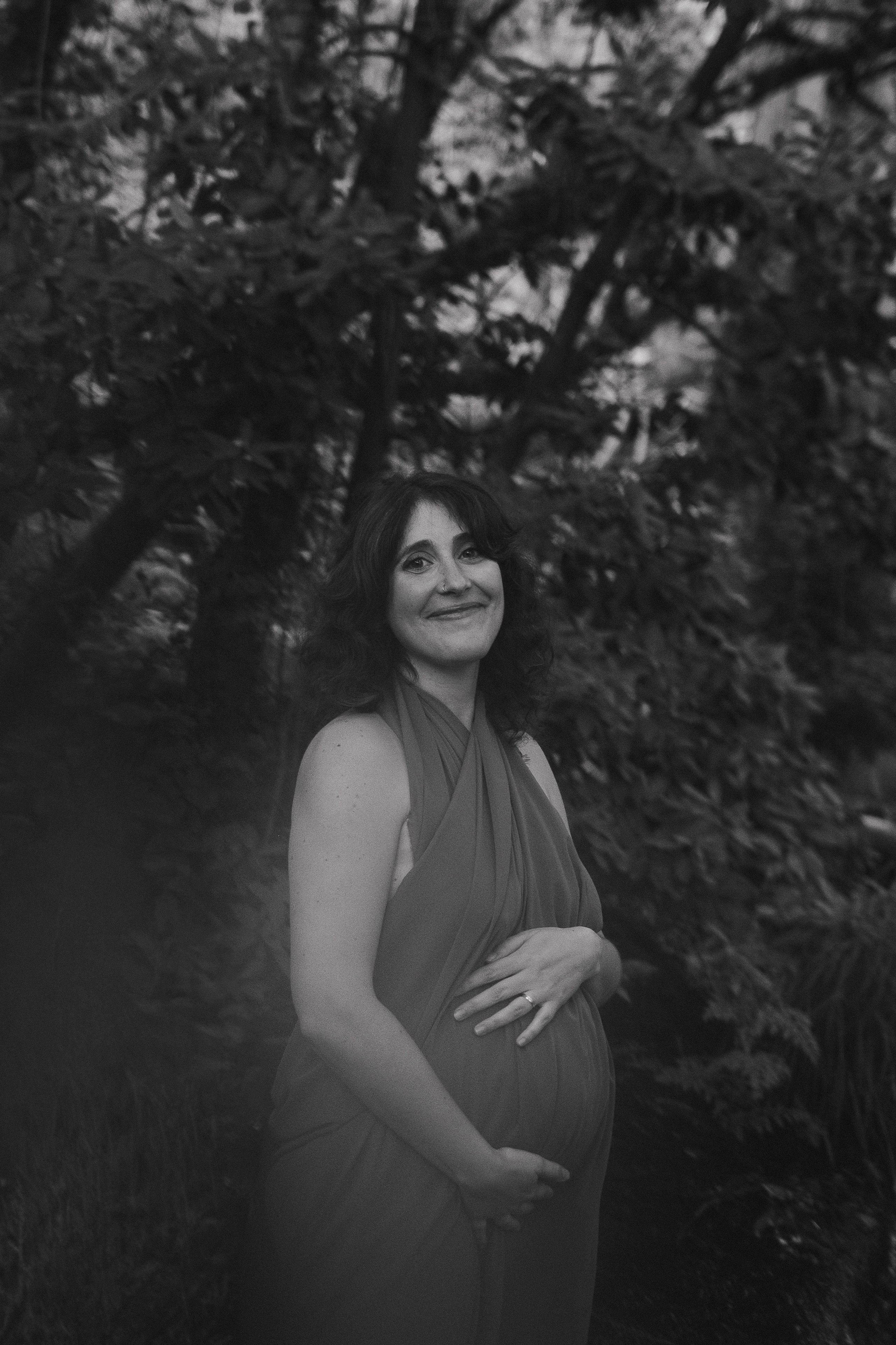 Maternity Photoshoot in Portugal — Artistic Pregnancy Session