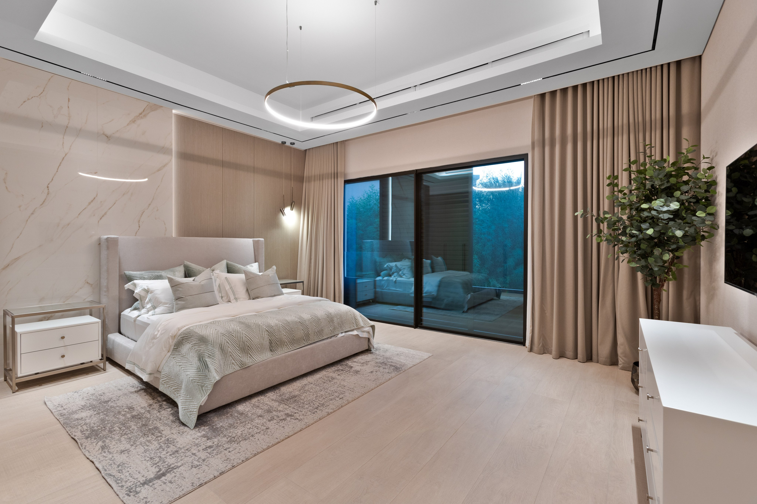 Luxury Villa — Emirates Hill. Samy Mar Boy │Portrait, Automotive and Real Estate Photographer