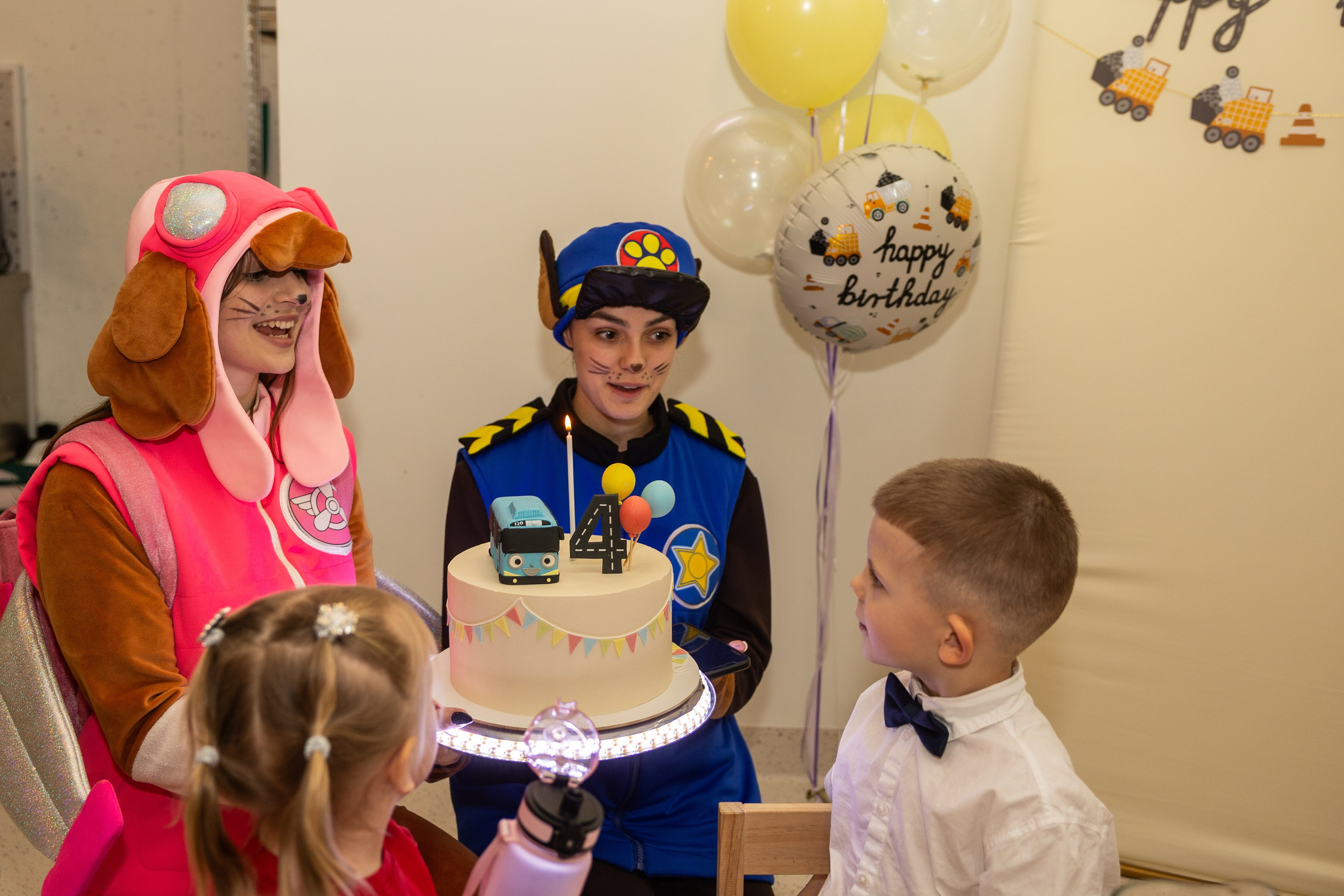 День рождения Артёма 24 января 2026 года. Семейный и детский фотограф в Варшаве Мила Бобровская