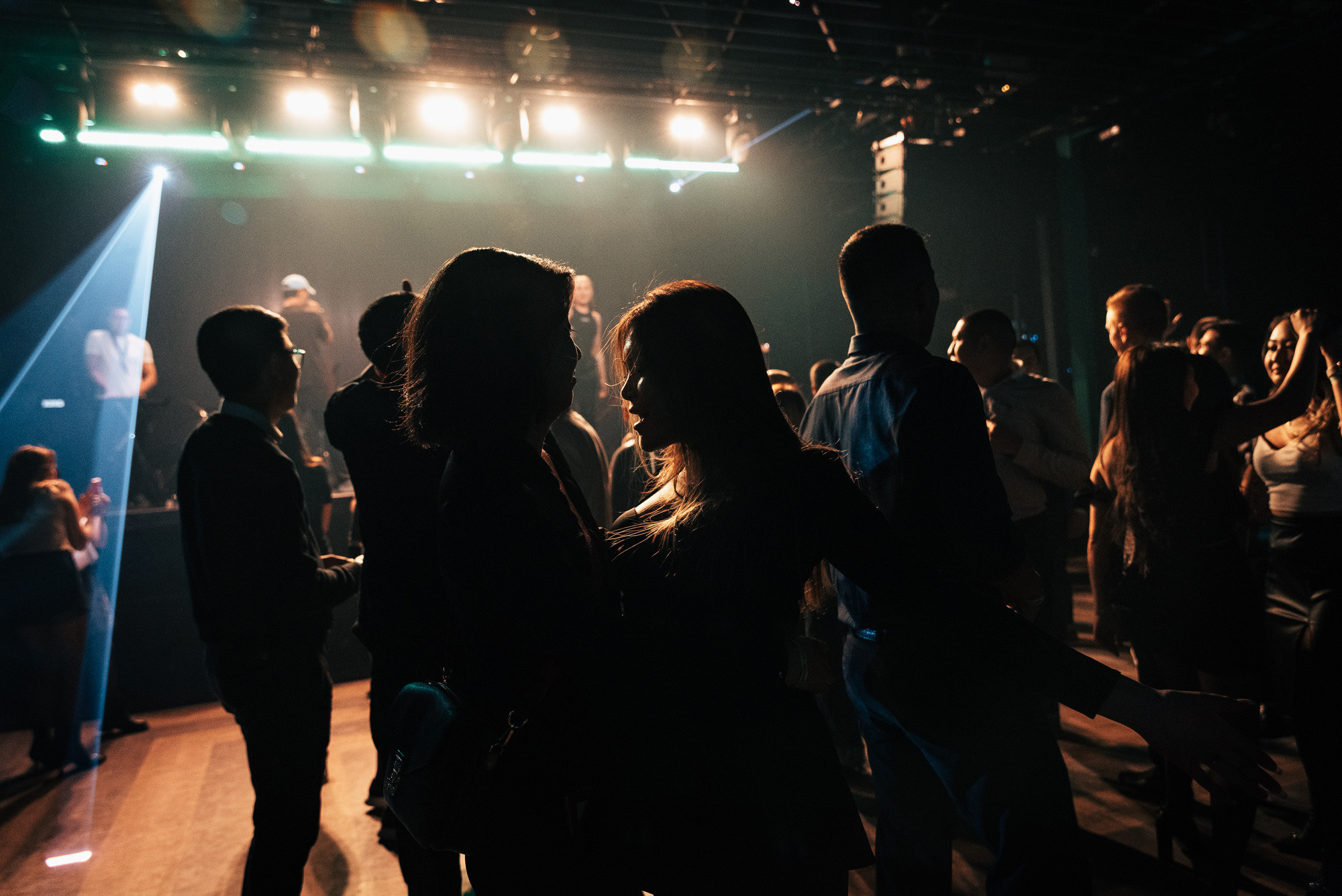 Night Life. Фотограф в Бишкеке Андрей Кавешников