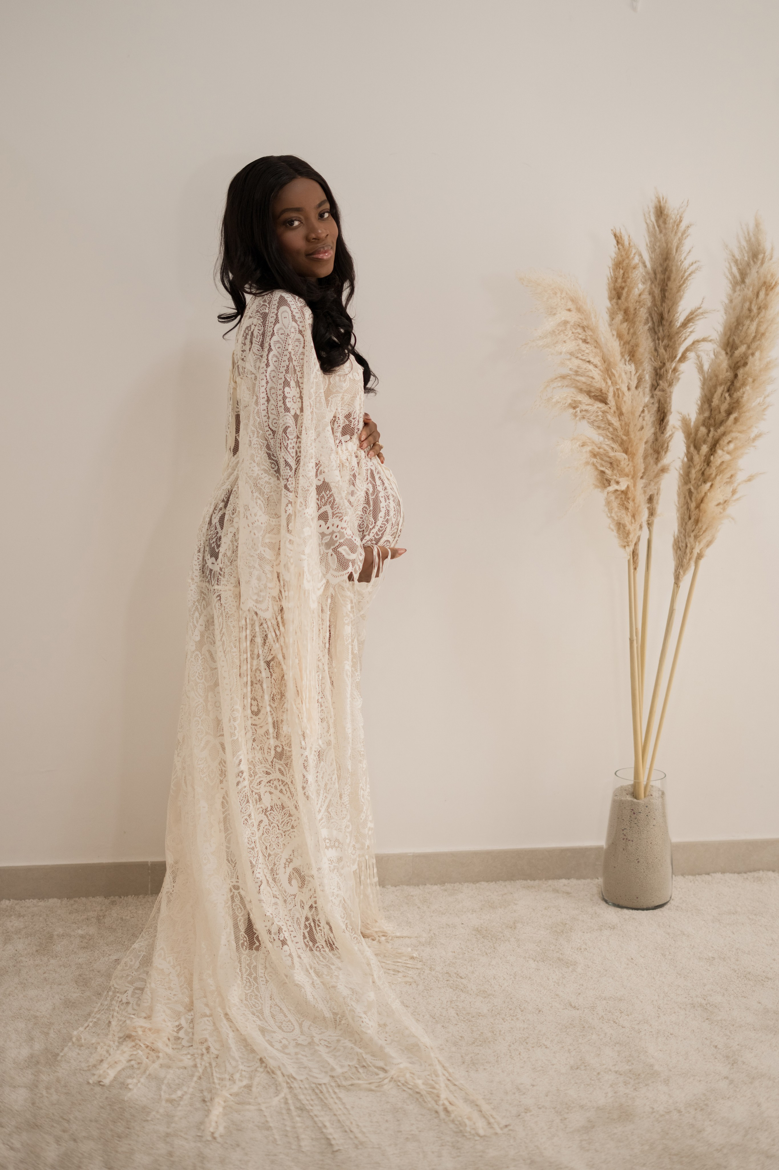 Home studio session. Angela Iakovleva — Family Photographer in Dubai