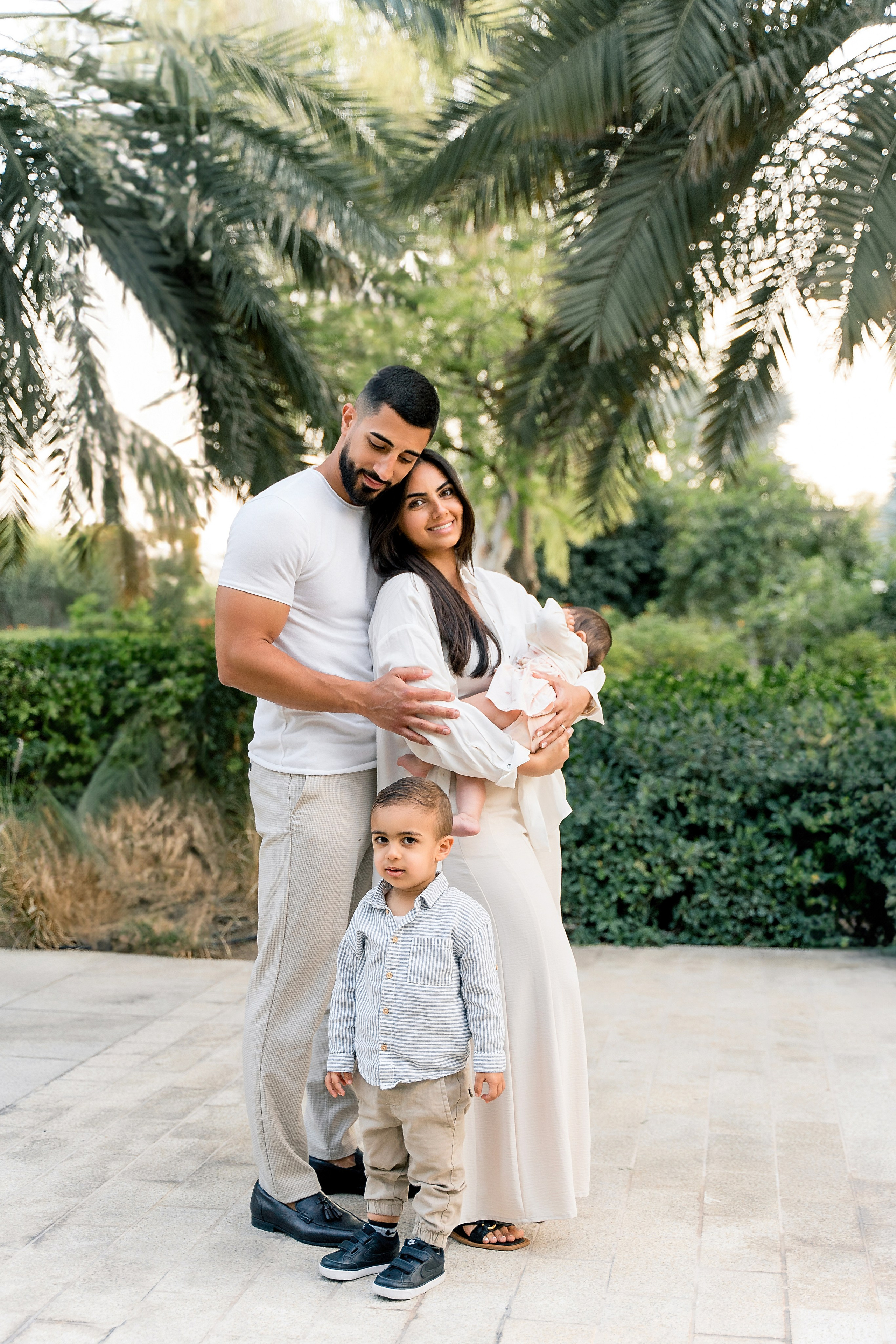 Фотосессия в Umm Al Emarat Park — природная гармония в центре Абу-Даби. Фотограф в Абу Даби Марина