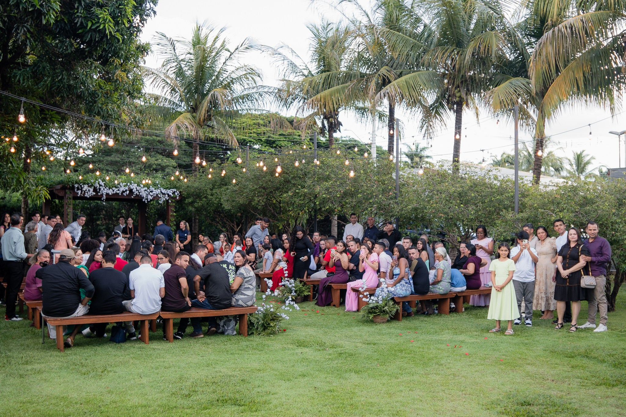 Larissa & Vinicius — Espaço Faveral / Aararaquara. Robson Colaço