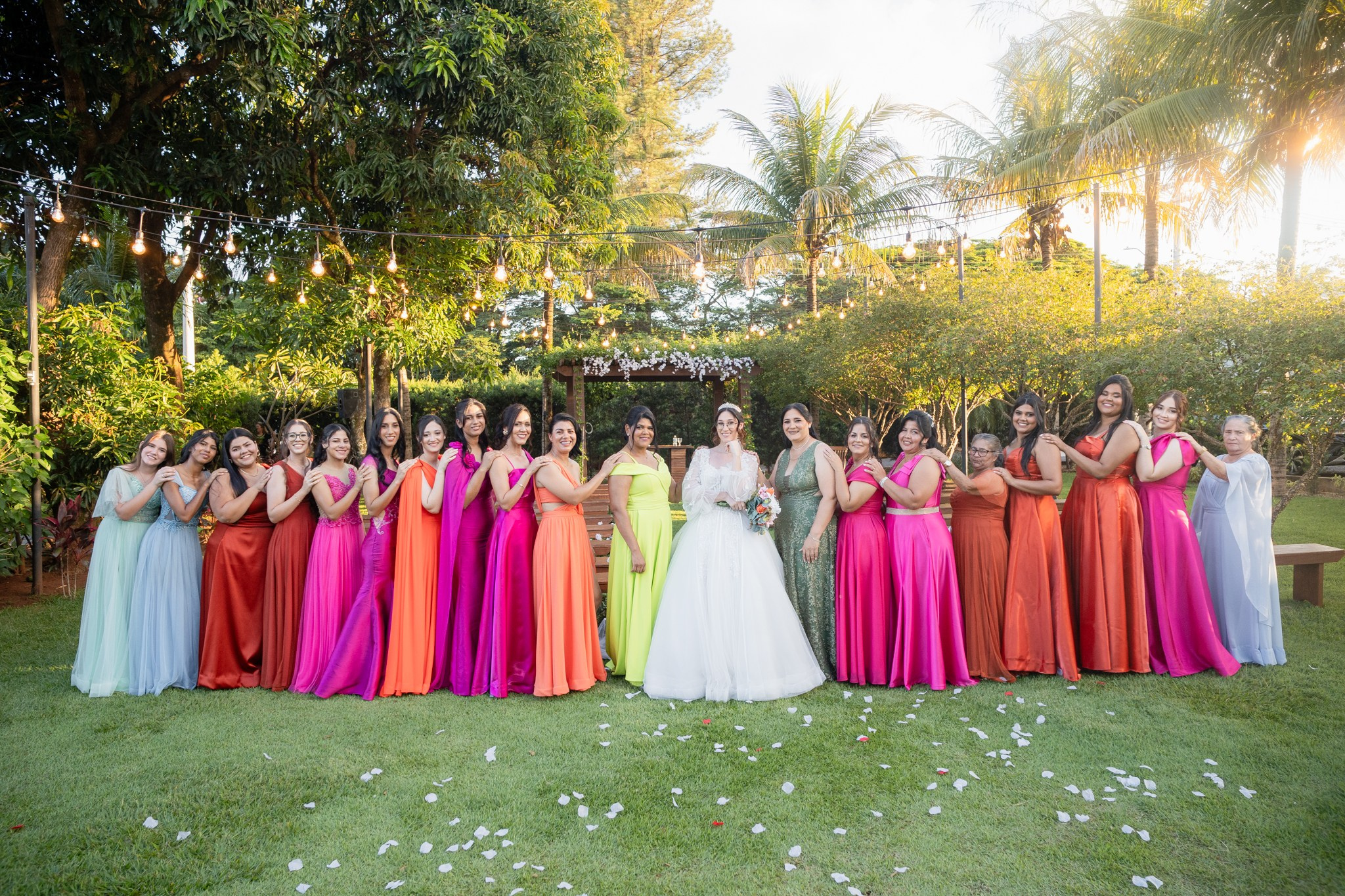 Larissa & Vinicius — Espaço Faveral / Aararaquara. Robson Colaço