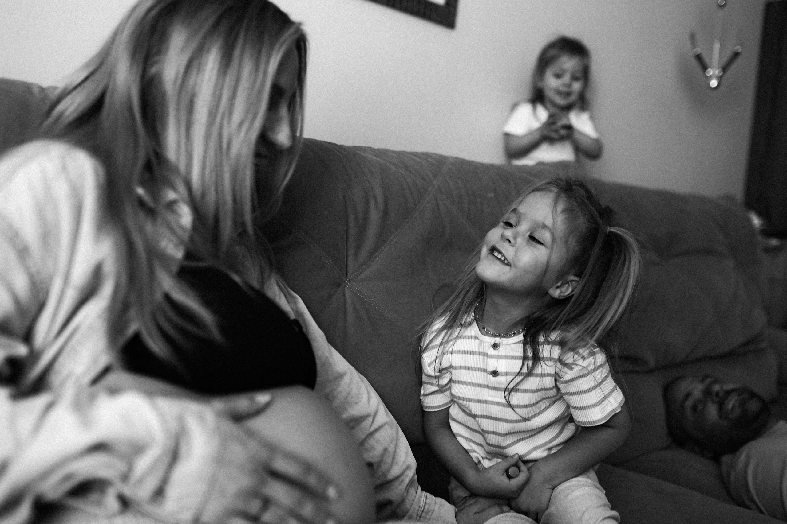 A espera da Iris parte 2. Fotografa documental de familia e nascimento em Florianópolis SC Daria Ermolaev