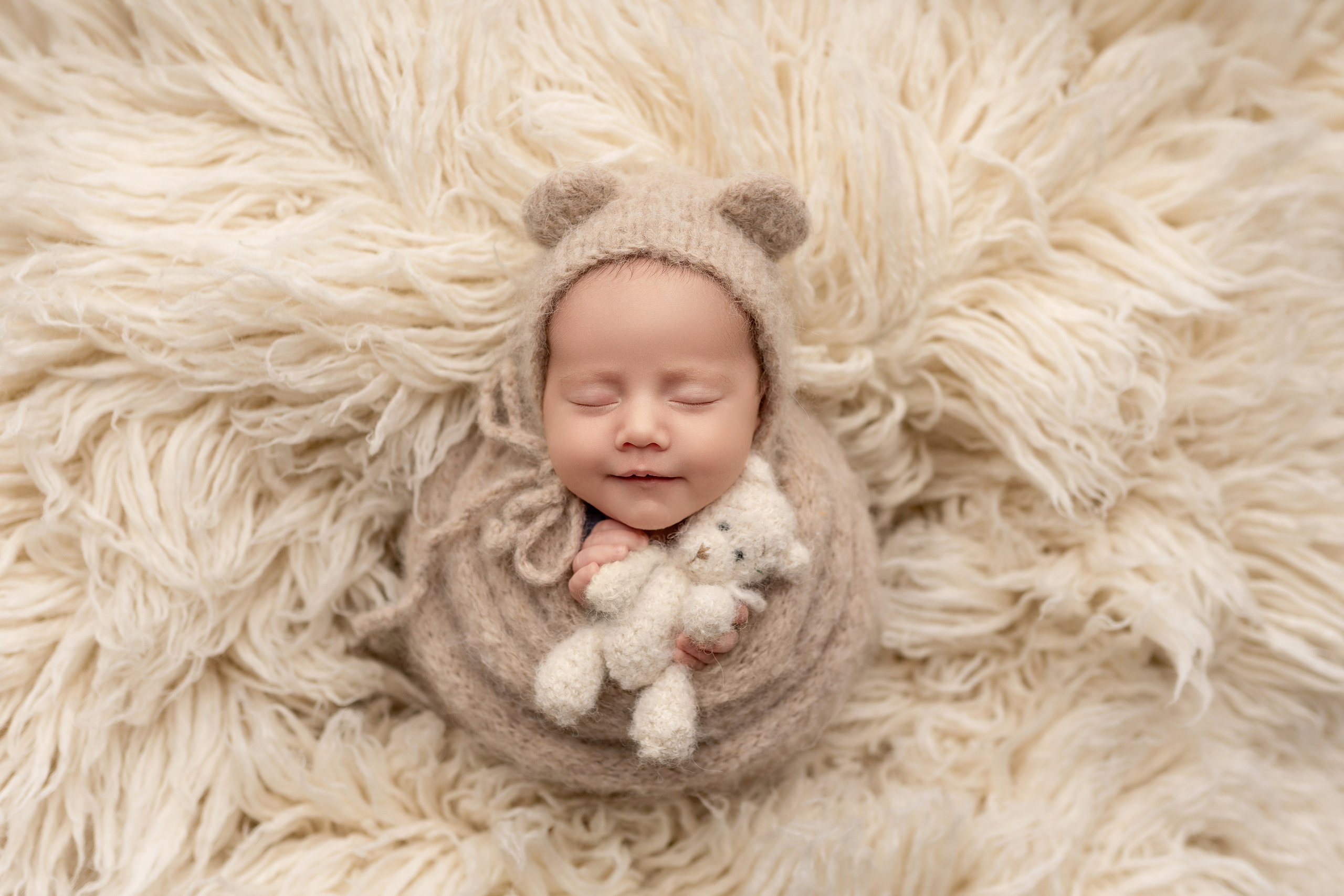 Esu Aleksandra naujagimių ir kudikių fotografė iš Vilniaus