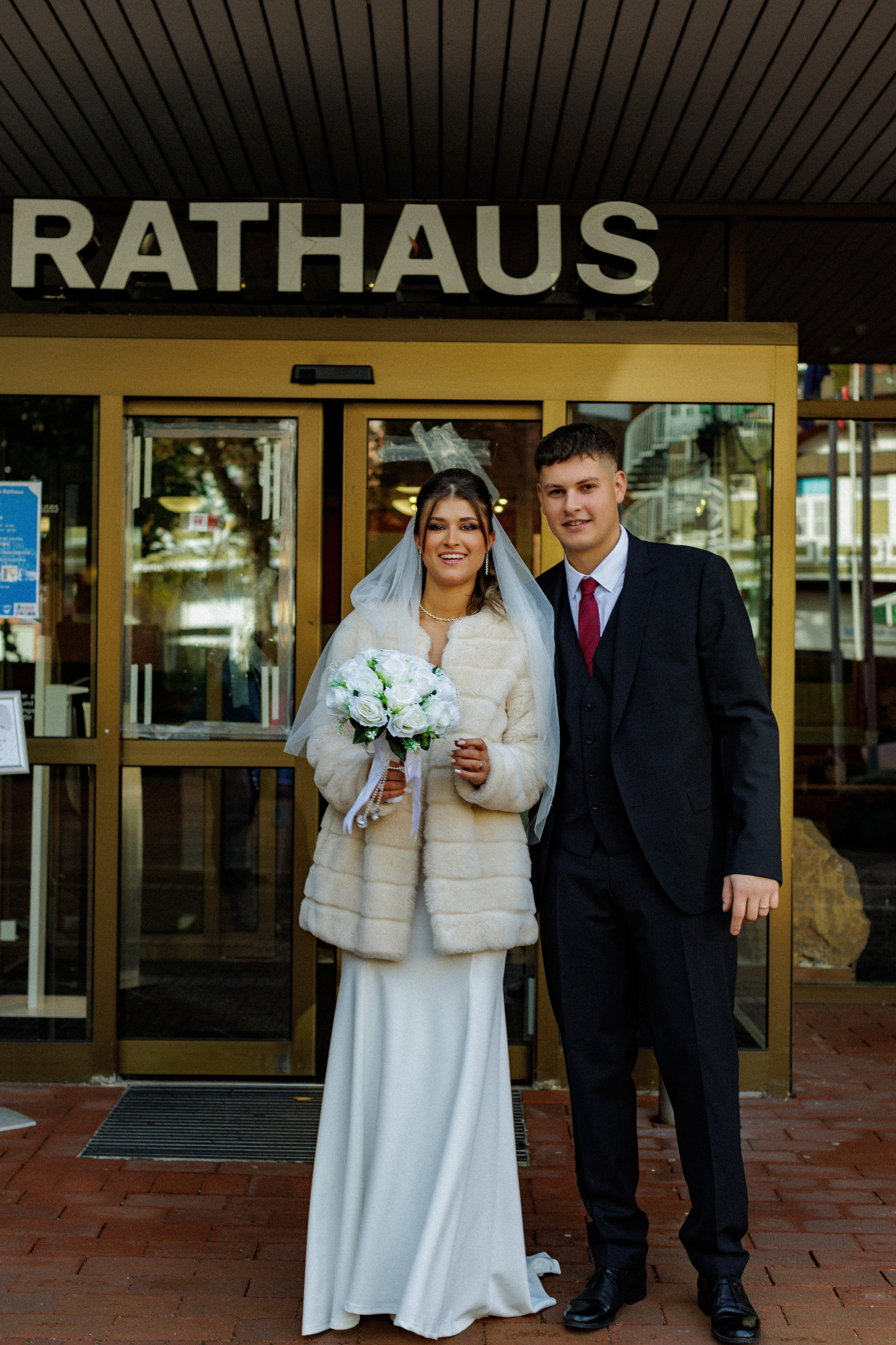 Hochzeitsfotografie im Schloss Arensburg: Ein Tag voller Liebe. Hochzeitsfotograf und Hochzeitsvideograf aus Hamburg | Roka21Film