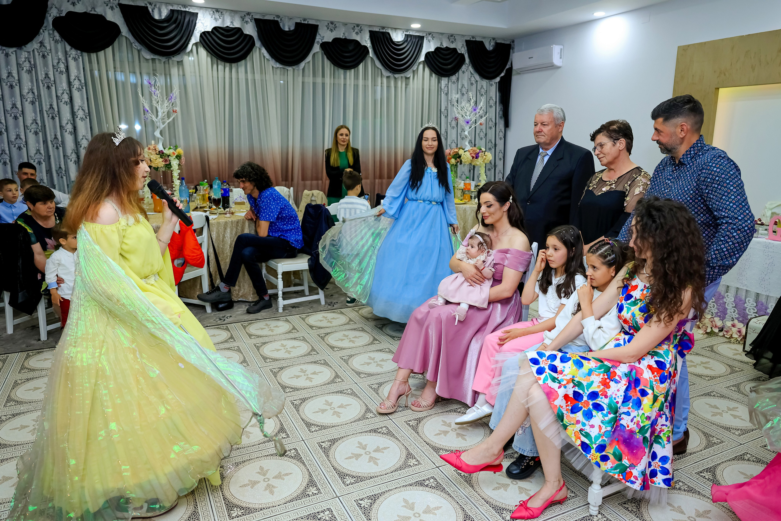 Iris Stefania. Moments By Gub