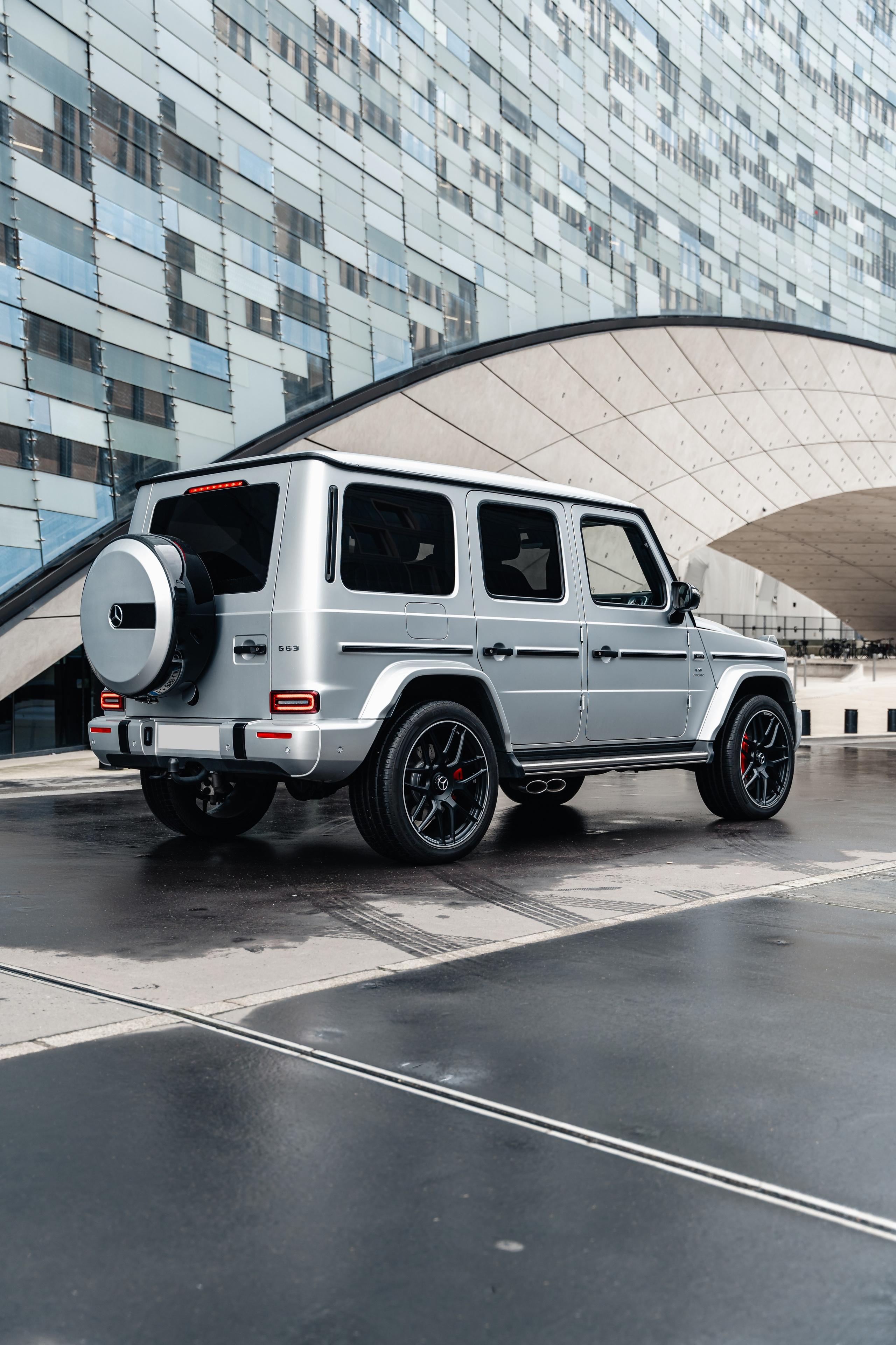 Mercedes-Benz G63 AMG. Photographer in Paris — Vitalii Motruk