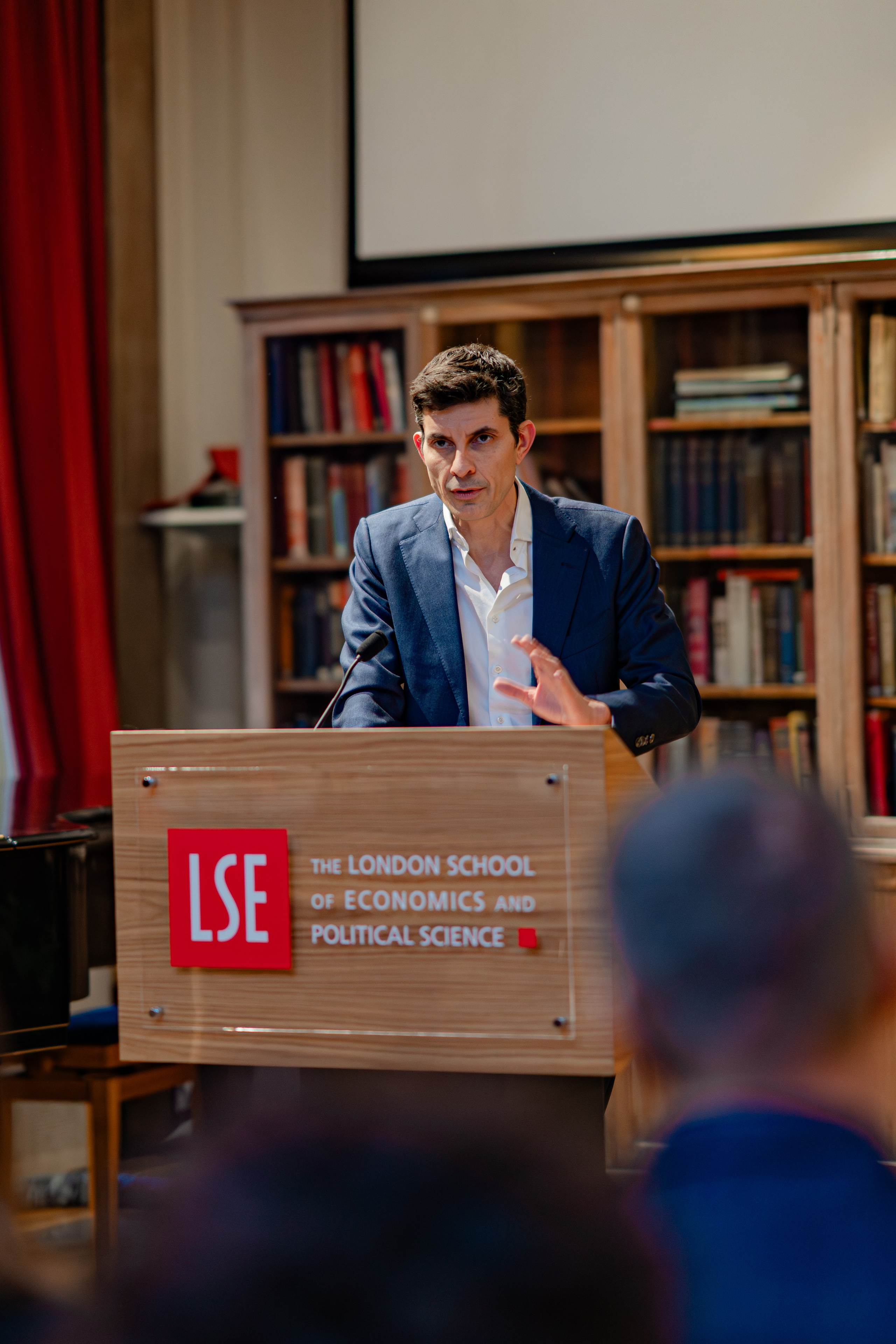 LSE. Tonya Kyrylenko photographer in London