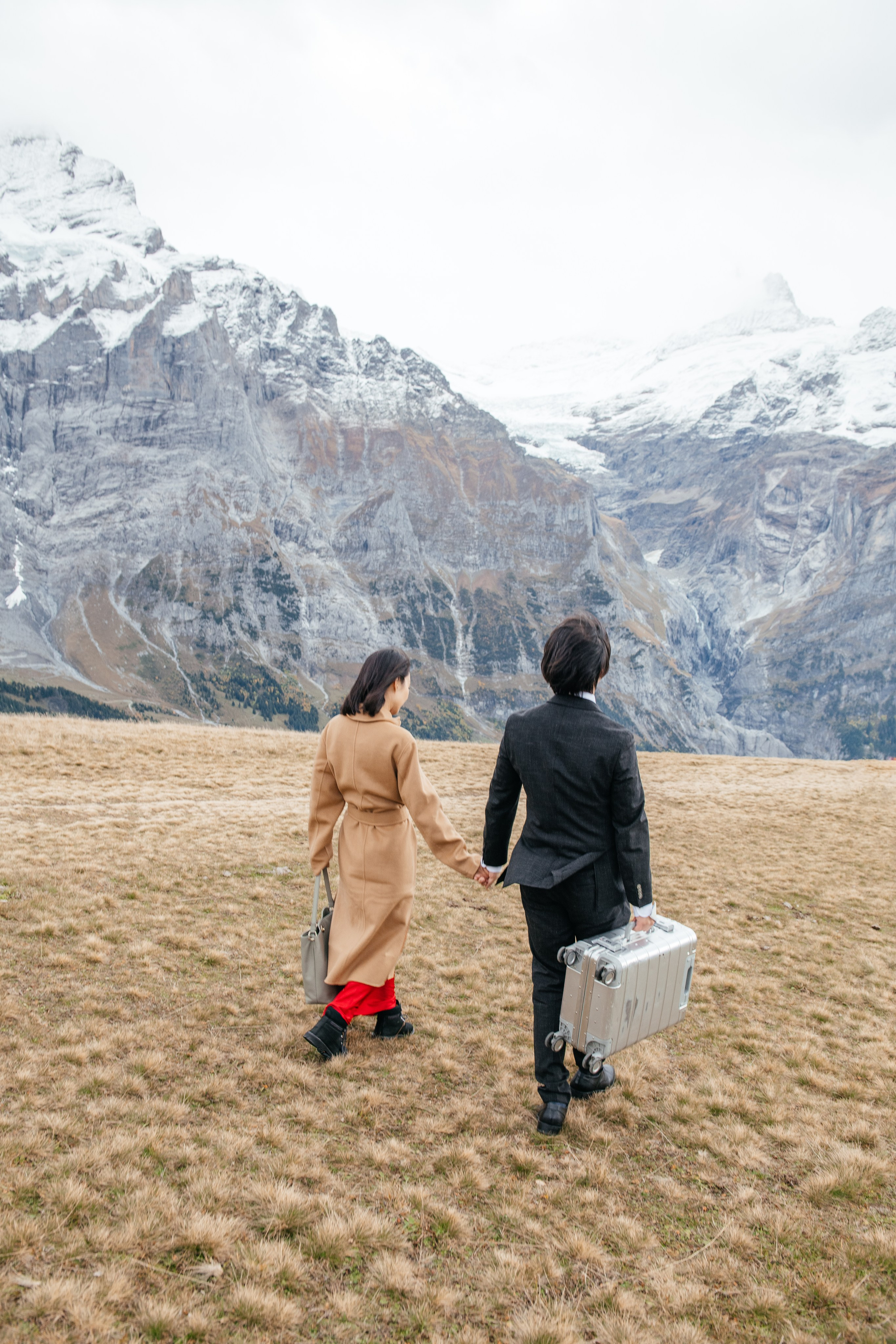Kaiwen & Xiaoming Grindelwald, Switzerland. I am Elena Altendorfer. Wedding photographer in Zurich and Switzerland