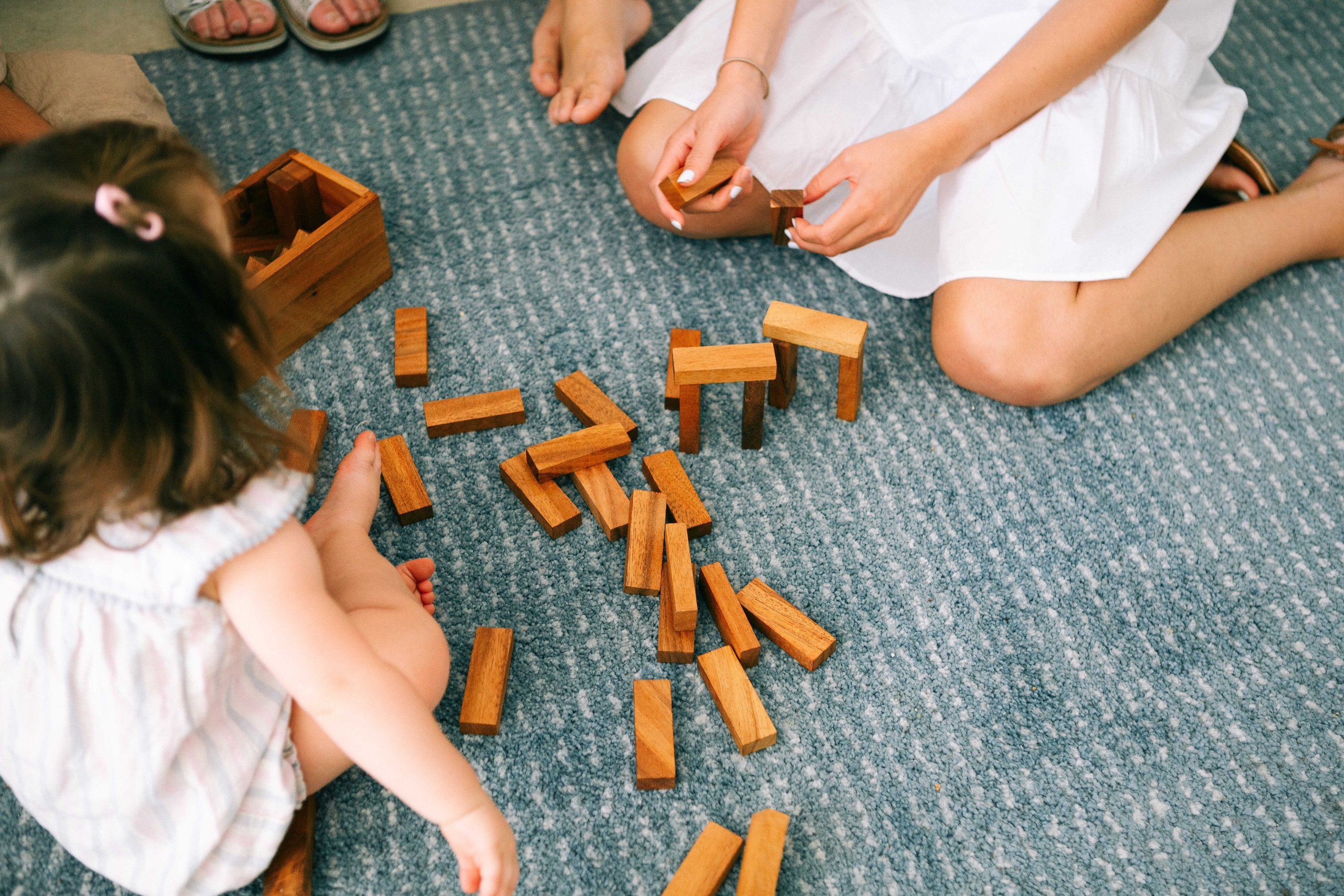 MAALE ADUMIM, HOME PHOTO SESSION + DESERT. Https://shi-photo.com/
