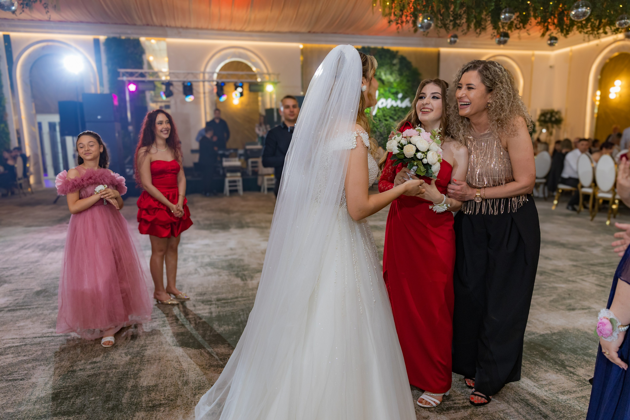 Mihaela & Claudiu. Iacob Ciprian FOTOGRAF - VIDEOGRAF
