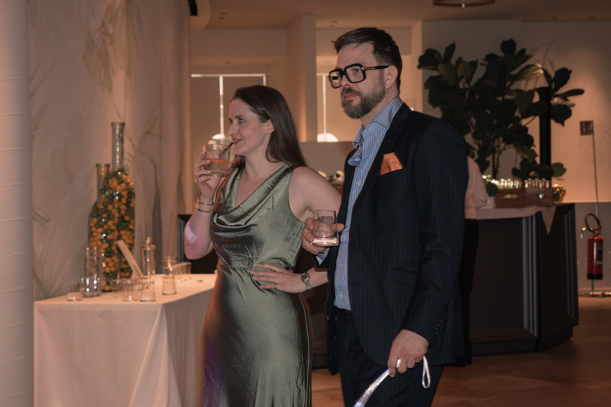 Roxie & Richard Wedding. Fotografo matrimonio Lago di Como Ferrari Media Production