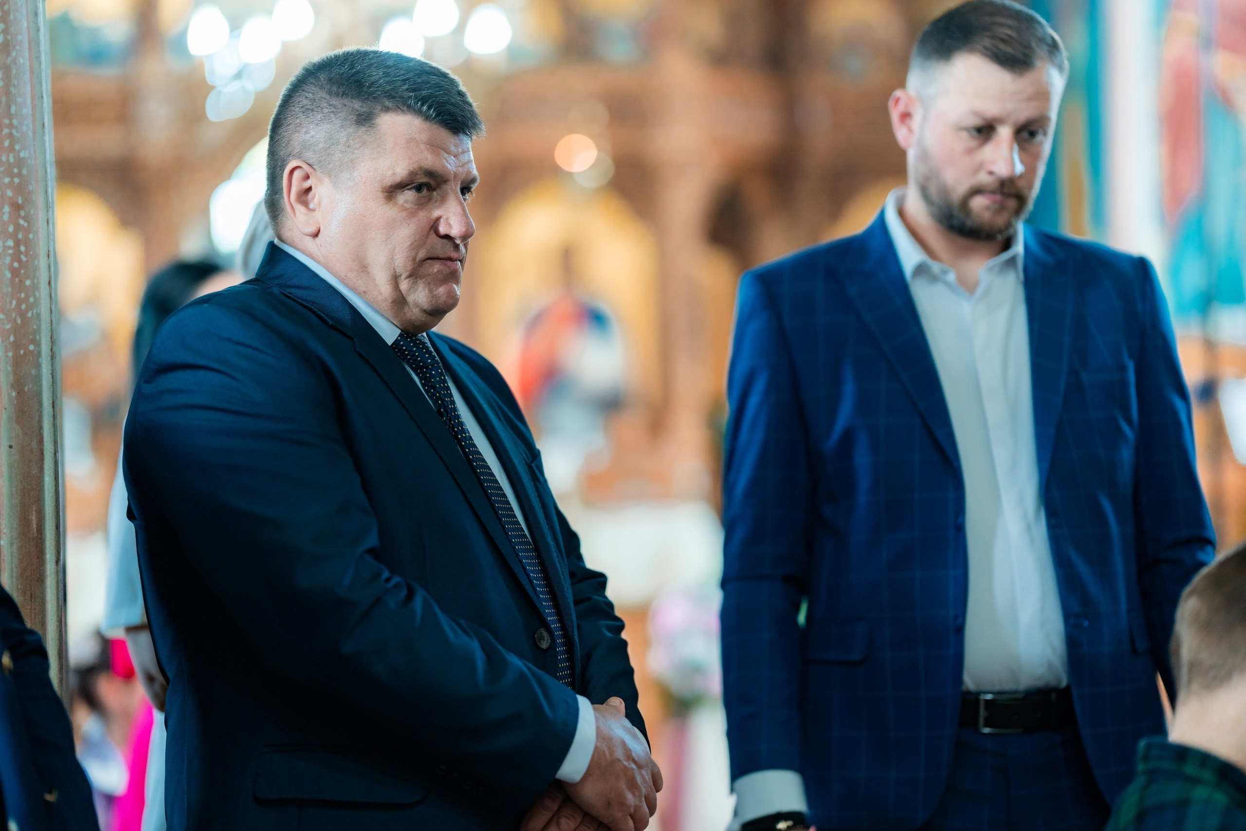 fotograf botez Miruna Parascheva, fotografie botez Botoșani, fotograf Alin Chirilă, amintiri botez, fotografii botez, botez Miruna Parascheva, fotograf copii, fotografie botez în Botoșani-alt="botez Miruna Parascheva, fotografie botez Alin Chirilă, amintiri botez, fotografii emoționante botez Botoșani"-- fotografii-botez-bebelus- amintiri-botez-micuț- moment-sfânt-crestinare- fotografie-emotionanta-botez- detalii-botez-bebelusi- parinti-fericiti-la-botez- fotograf-botez-profesionist- botez-in-biserica-ortodoxa- micuț-botezat-cu-emoție- zâmbete-și-lacrimi-la-botez- bebeluș-la-cristelniță- decor-botez-colorat- botez-cu-dragoste-și-credință- emotie-pura-la-botez- fotograf-botez-botosani- botez-iasi-suceava-fotograf- amintiri-nepretuite-botez