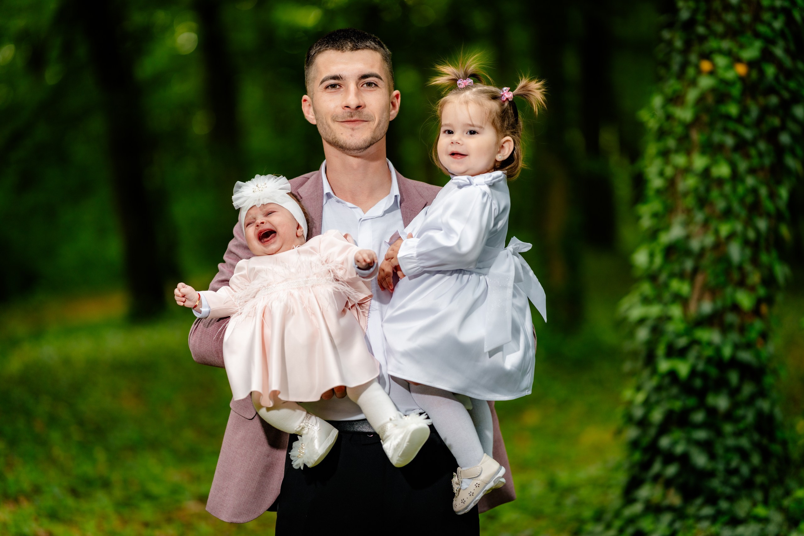 fotograf botez Miruna Parascheva, fotografie botez Botoșani, fotograf Alin Chirilă, amintiri botez, fotografii botez, botez Miruna Parascheva, fotograf copii, fotografie botez în Botoșani-alt="botez Miruna Parascheva, fotografie botez Alin Chirilă, amintiri botez, fotografii emoționante botez Botoșani"-- fotografii-botez-bebelus- amintiri-botez-micuț- moment-sfânt-crestinare- fotografie-emotionanta-botez- detalii-botez-bebelusi- parinti-fericiti-la-botez- fotograf-botez-profesionist- botez-in-biserica-ortodoxa- micuț-botezat-cu-emoție- zâmbete-și-lacrimi-la-botez- bebeluș-la-cristelniță- decor-botez-colorat- botez-cu-dragoste-și-credință- emotie-pura-la-botez- fotograf-botez-botosani- botez-iasi-suceava-fotograf- amintiri-nepretuite-botez