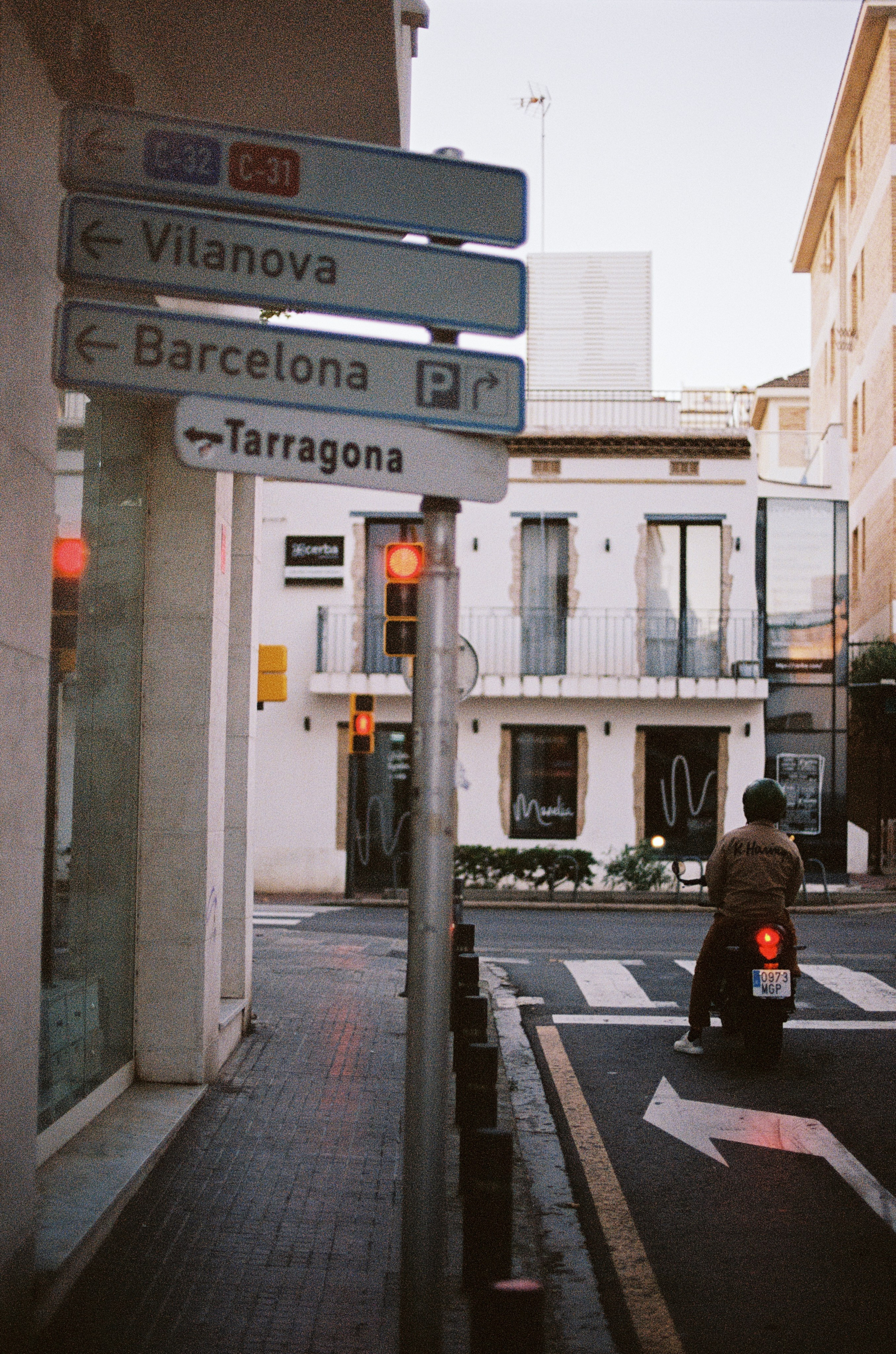 Wanderlust / Film photos. Fotografia personalna i fashion dla marek i agencji modelingowych. Warszawa, Europa. Yaroslav Storchak