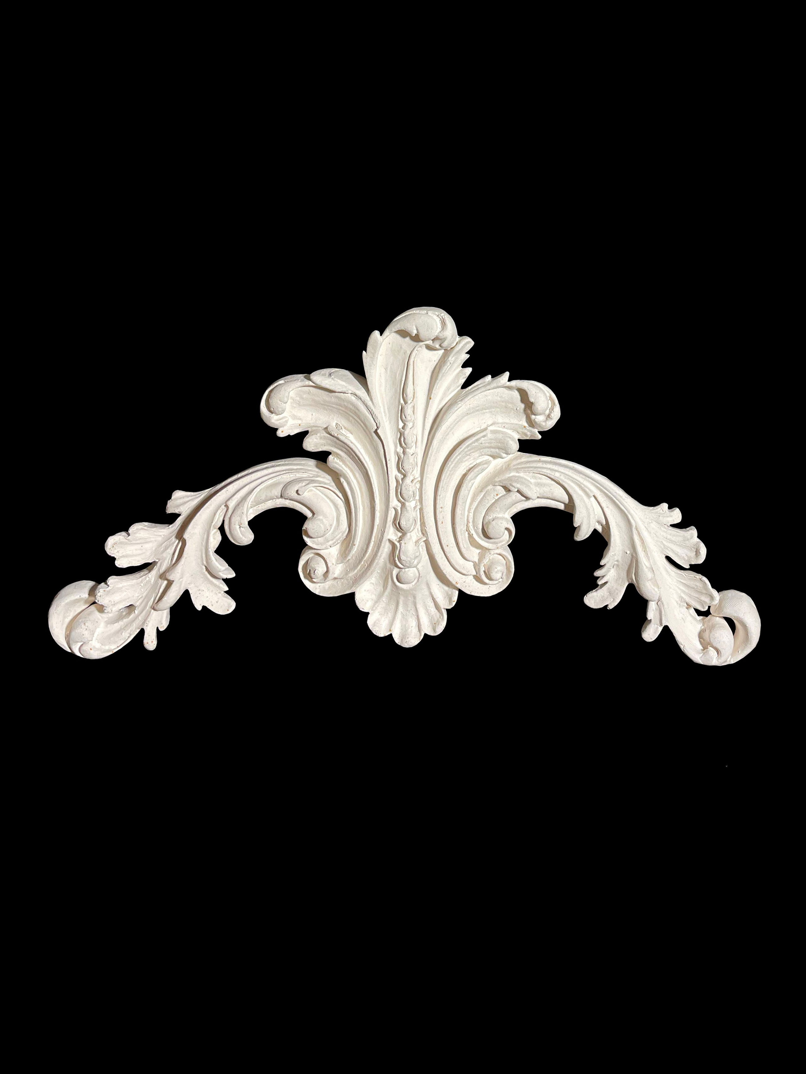 Cartouche Centerpiece. Plaster molding