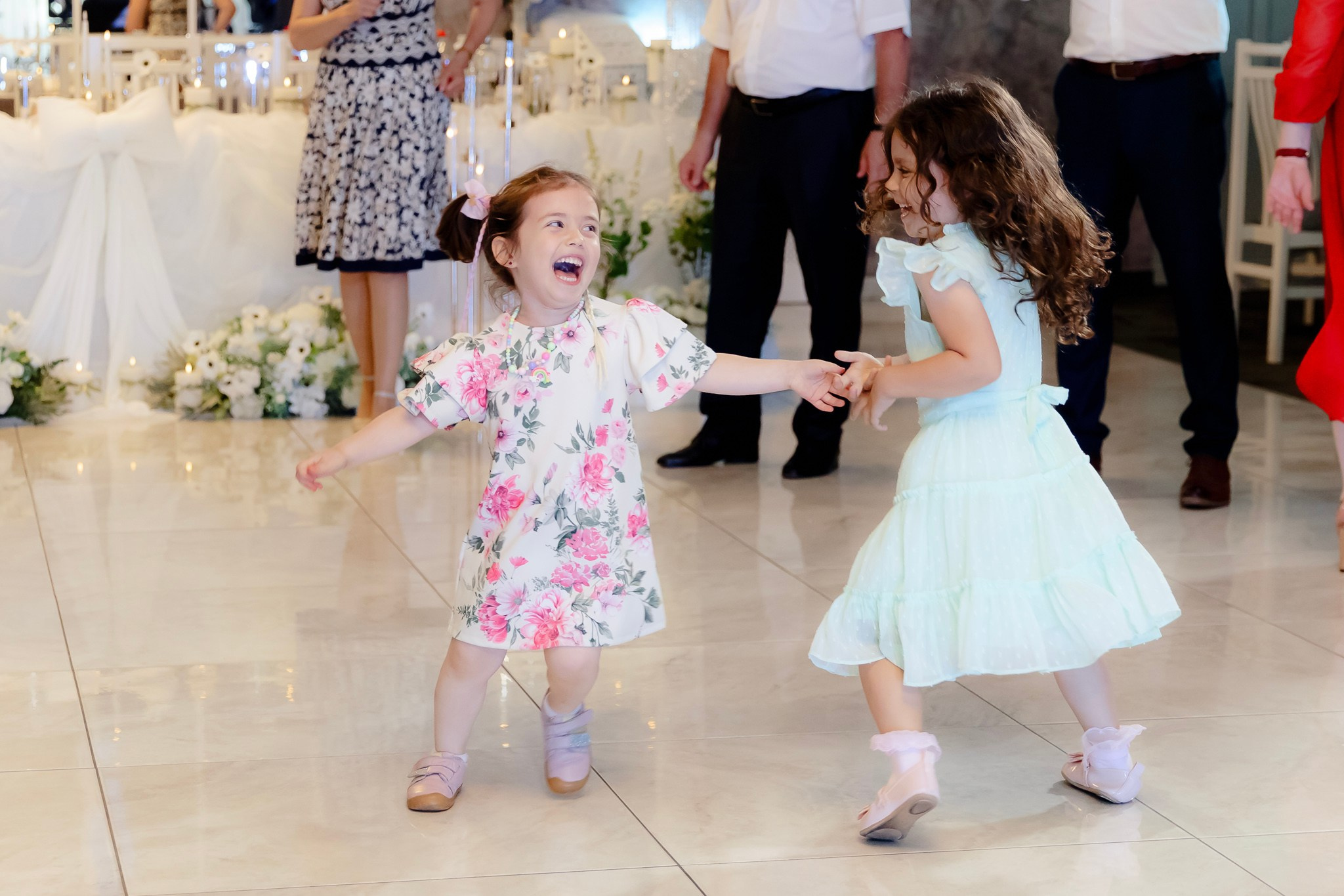 Ioana & Ionuț | Nuntă de poveste la Păstrăvăria Poiana din Mălini județul Suceava. Servicii foto-video profesionale, pentru momente de neuitat