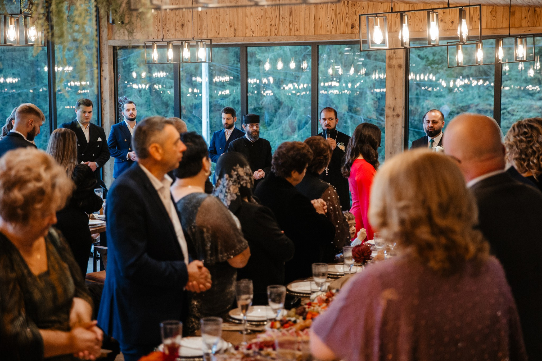 Nunta de Poveste la Sucevița: Cristi și Andreea. Servicii foto-video profesionale, pentru momente de neuitat