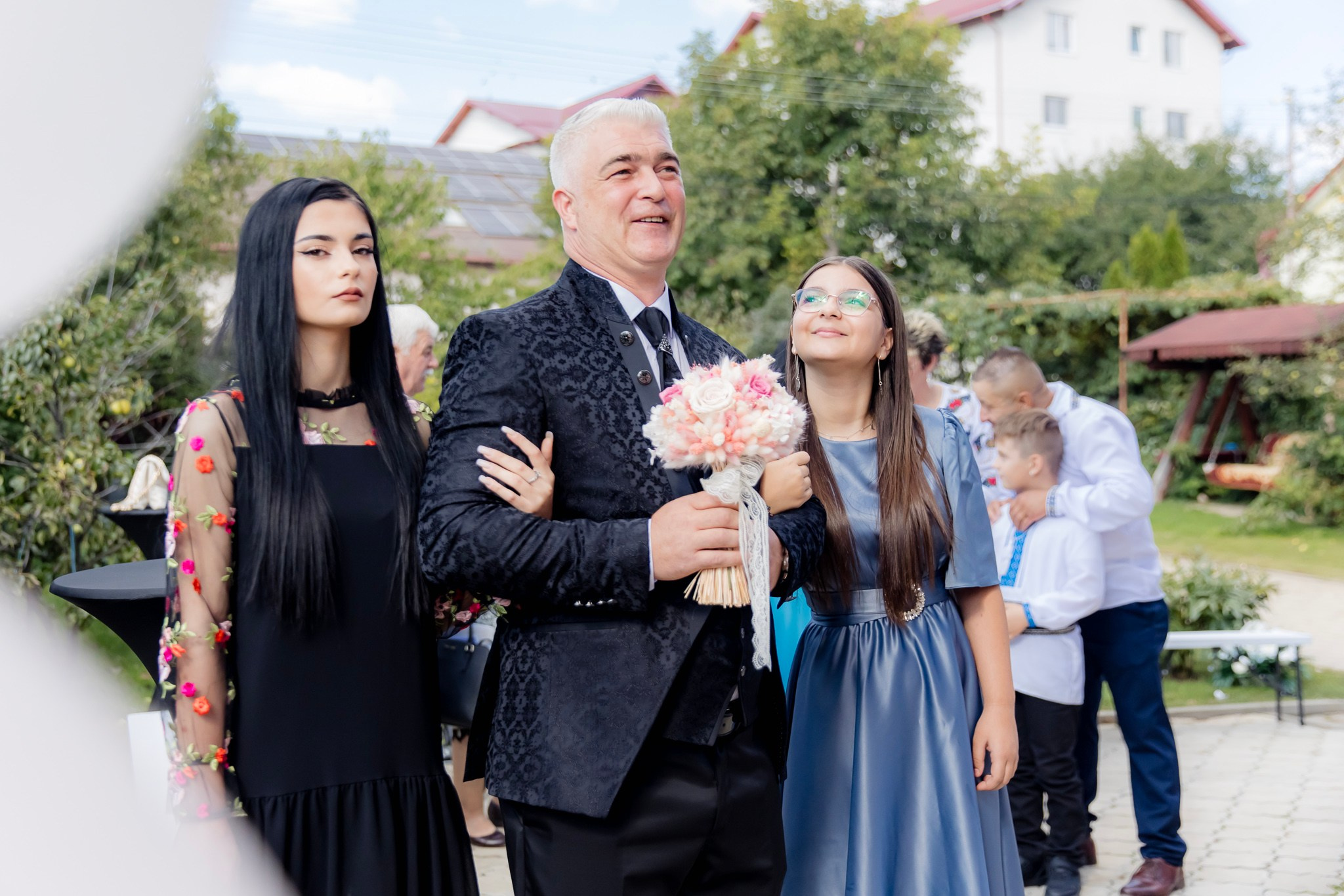 Mihai & Oana. Servicii foto-video profesionale, pentru momente de neuitat