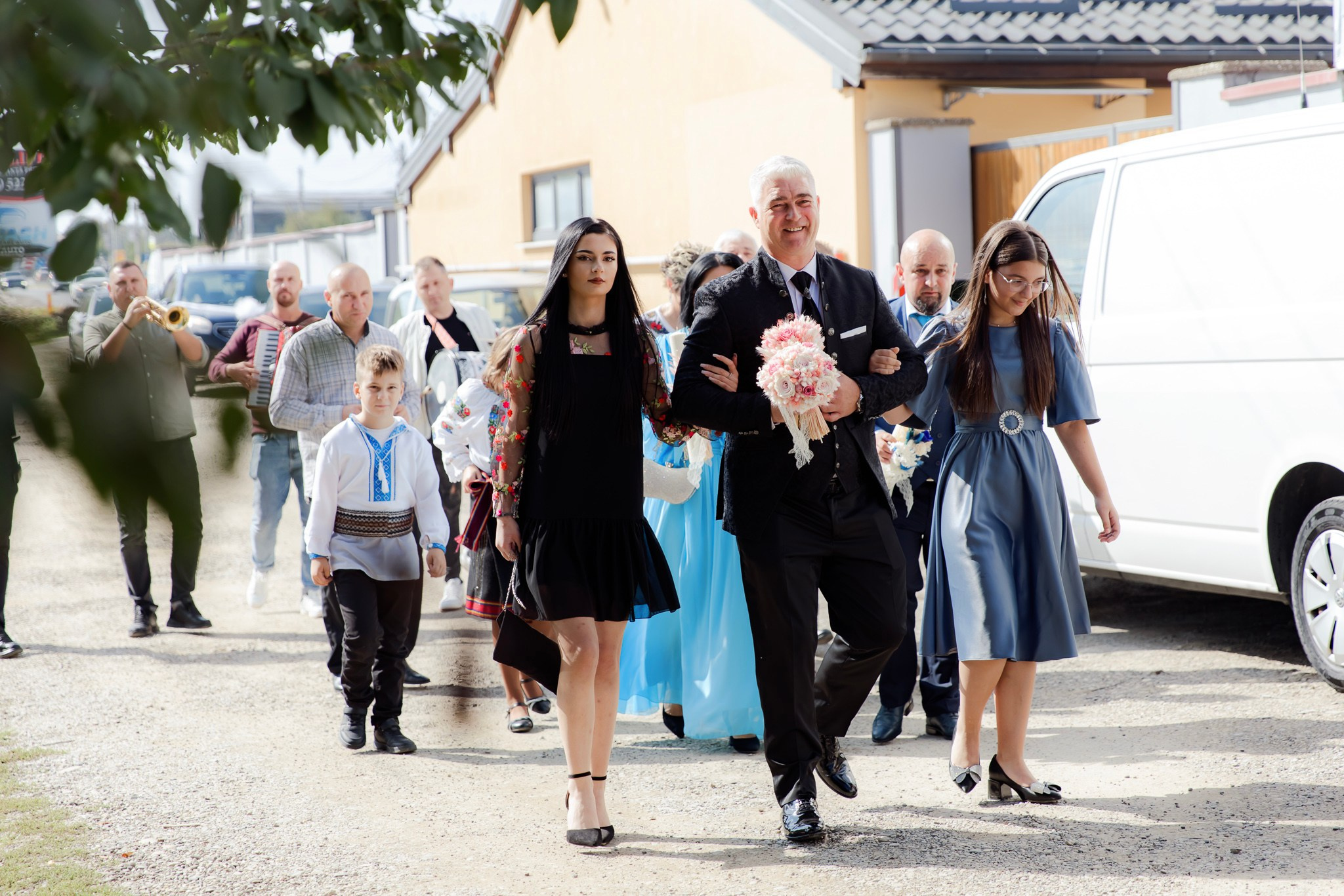 Mihai & Oana. Servicii foto-video profesionale, pentru momente de neuitat