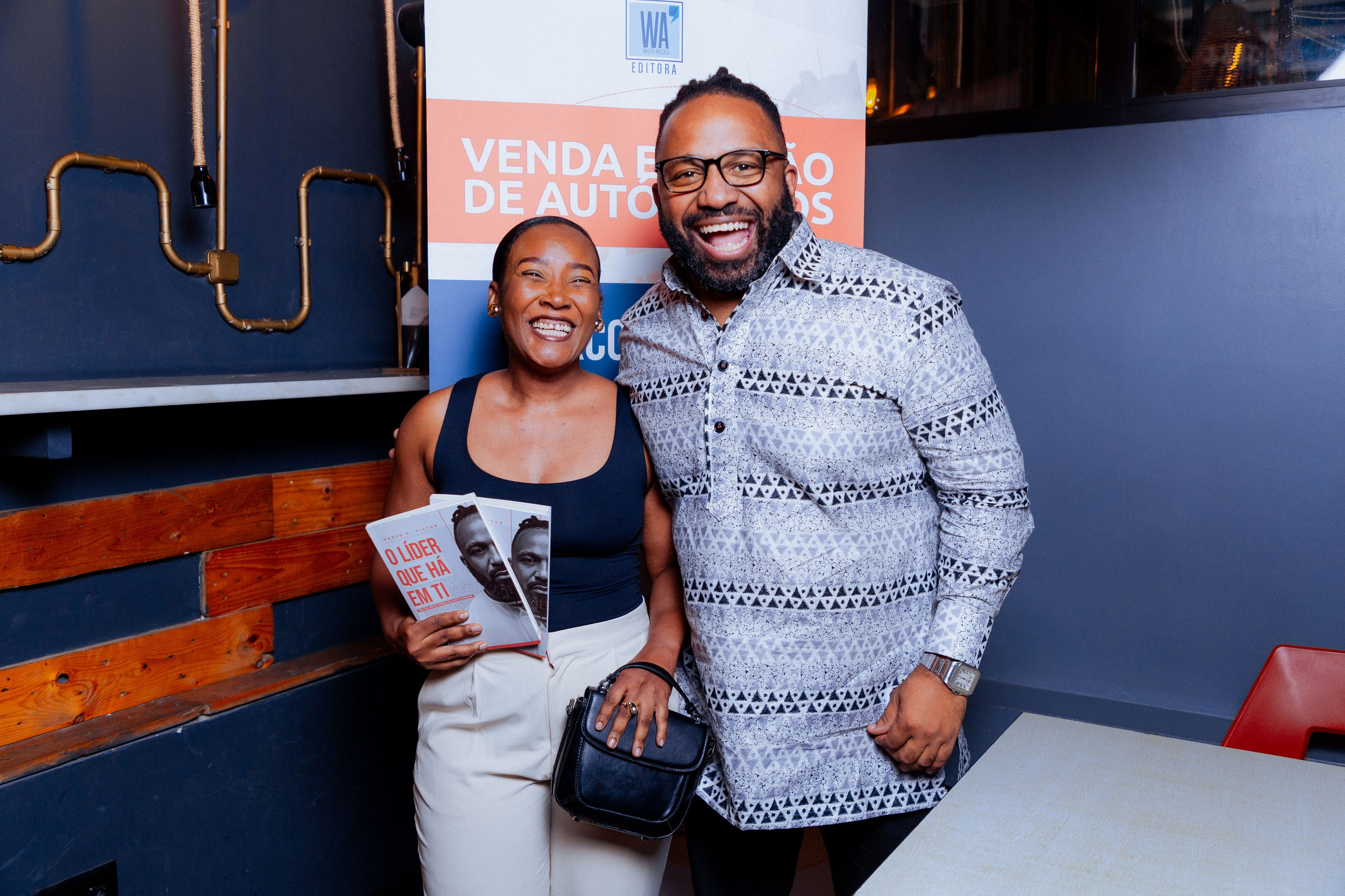 Lançamento do livro — MV