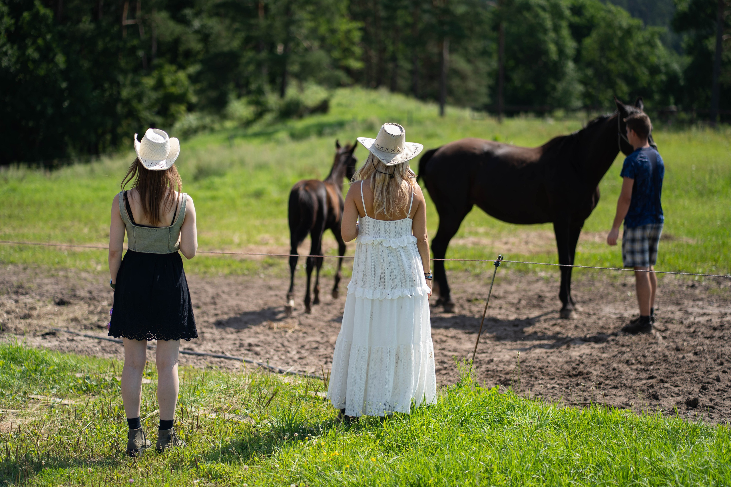 Country girls. Fotografija — Olga Bojarin