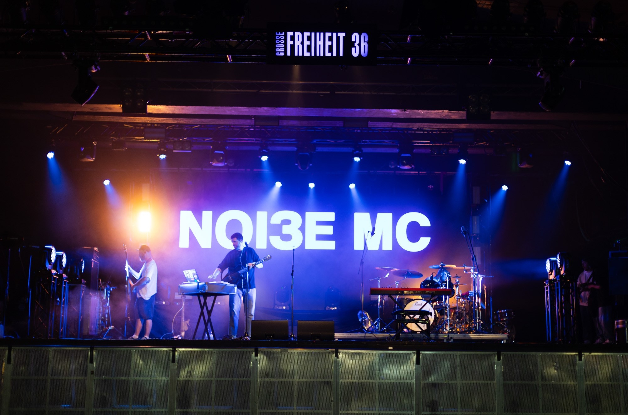 Noise MC. Dmitrii Lukinykh | Visuelles Storytelling & Cinematische Fotografie in Hamburg