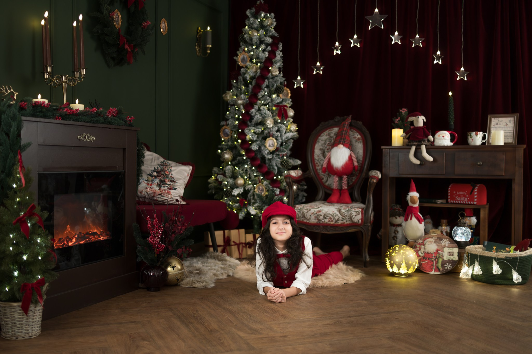 Rezervă Ședință Crăciun 2026. Fotograf Profesionist Piatra Neamț, Roman, Târgu Neamț, Bicaz, Neamț | Studio, Nuntă, Botez, Eveniment | FotoACTIV