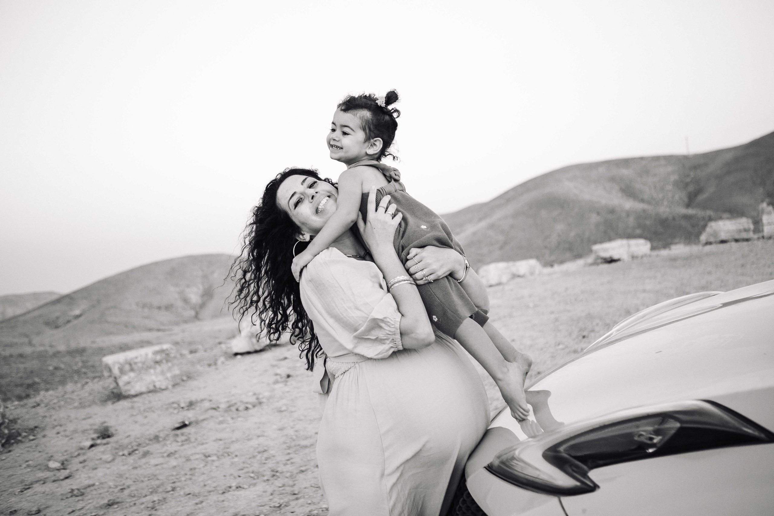 PREGNANT PHOTOSESSION IN THE DESERT. PHOTOGRAPHER IN ISRAEL