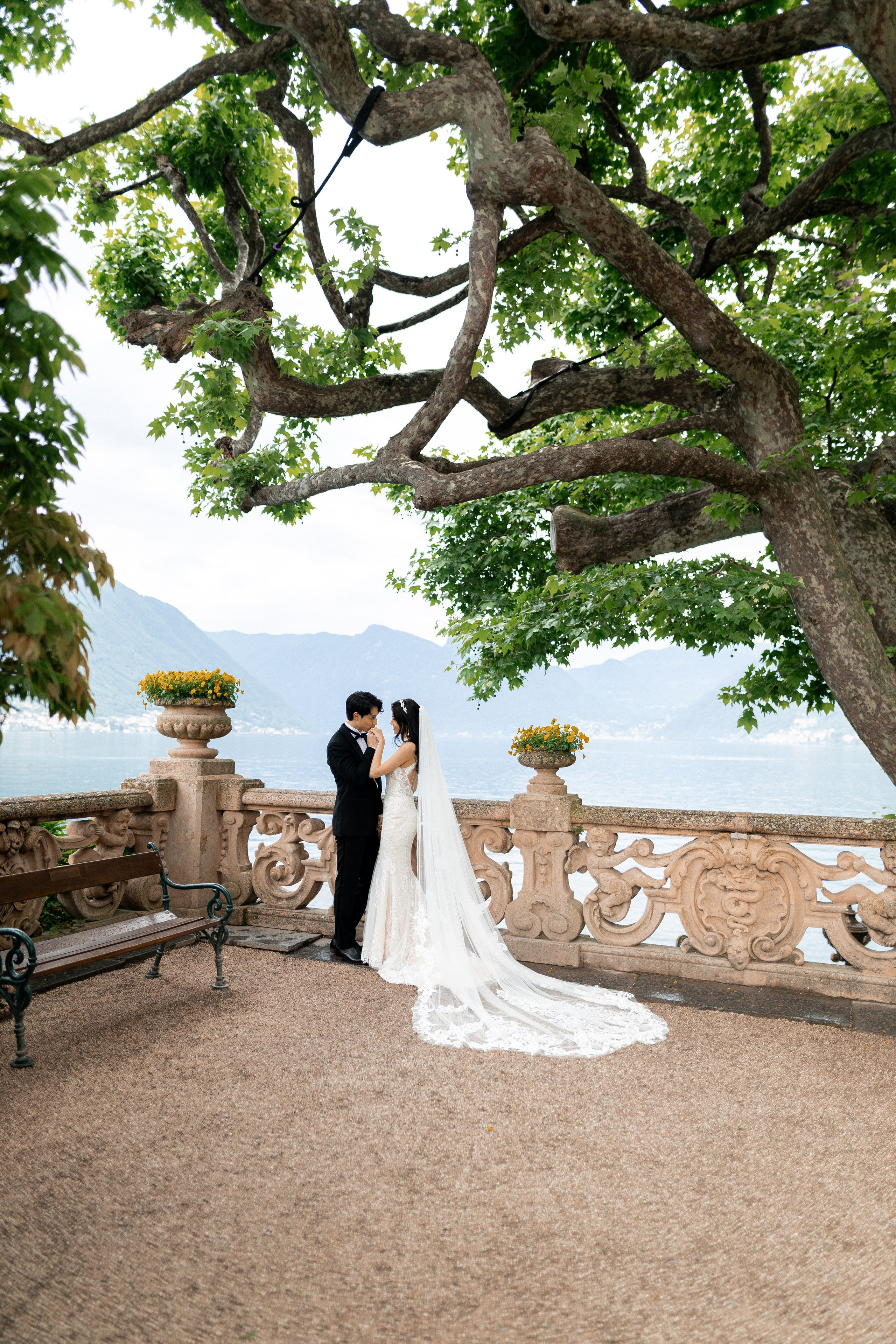 Lake Como Wedding Photography | Villa del Balbianello & Villa Serbelloni. Photographer in Italy Anna Linnik