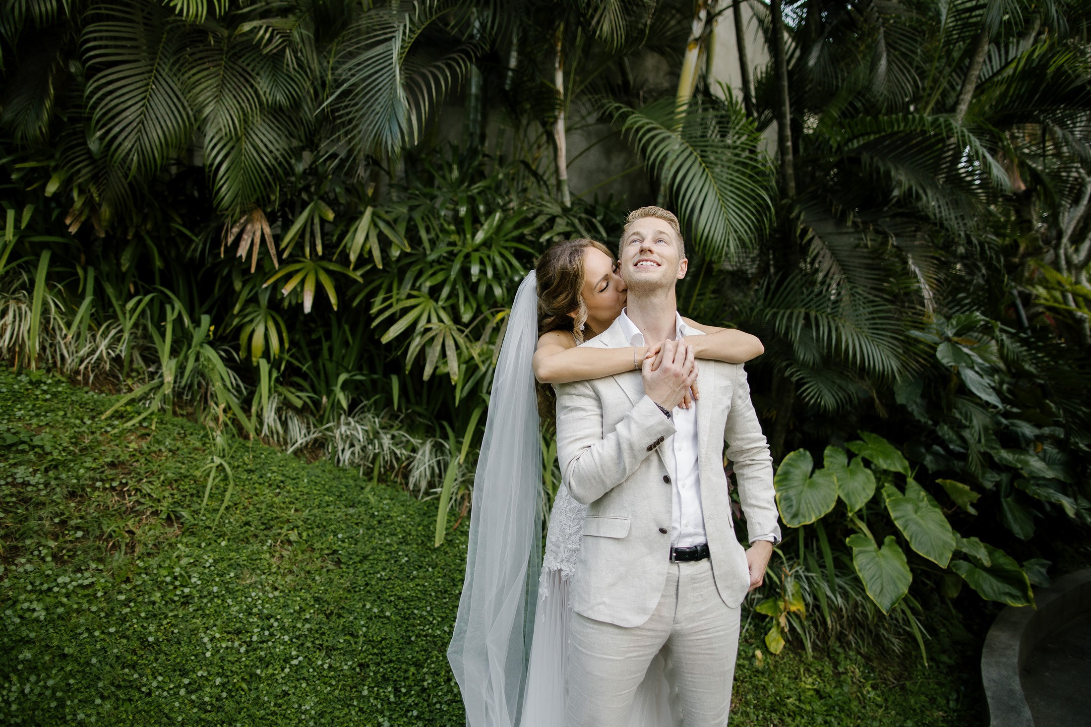 Waterfall wedding. Get.it.feel — Aesthetic Photography and Videography