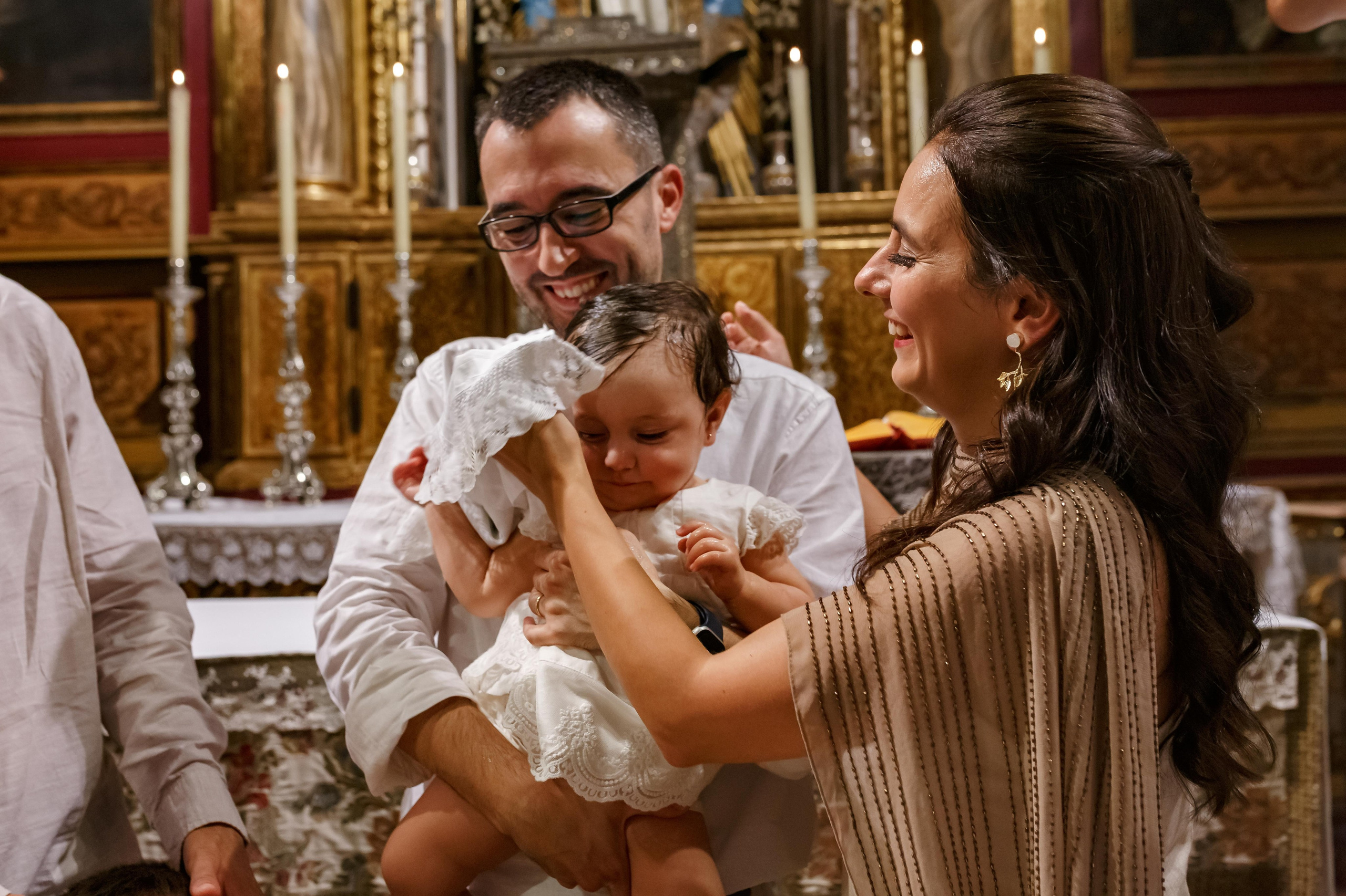 Bautizo con Camilia. Fotógrafo de retrato, familia y reportajes en Valencia | España | Europa Vitalii Lumier