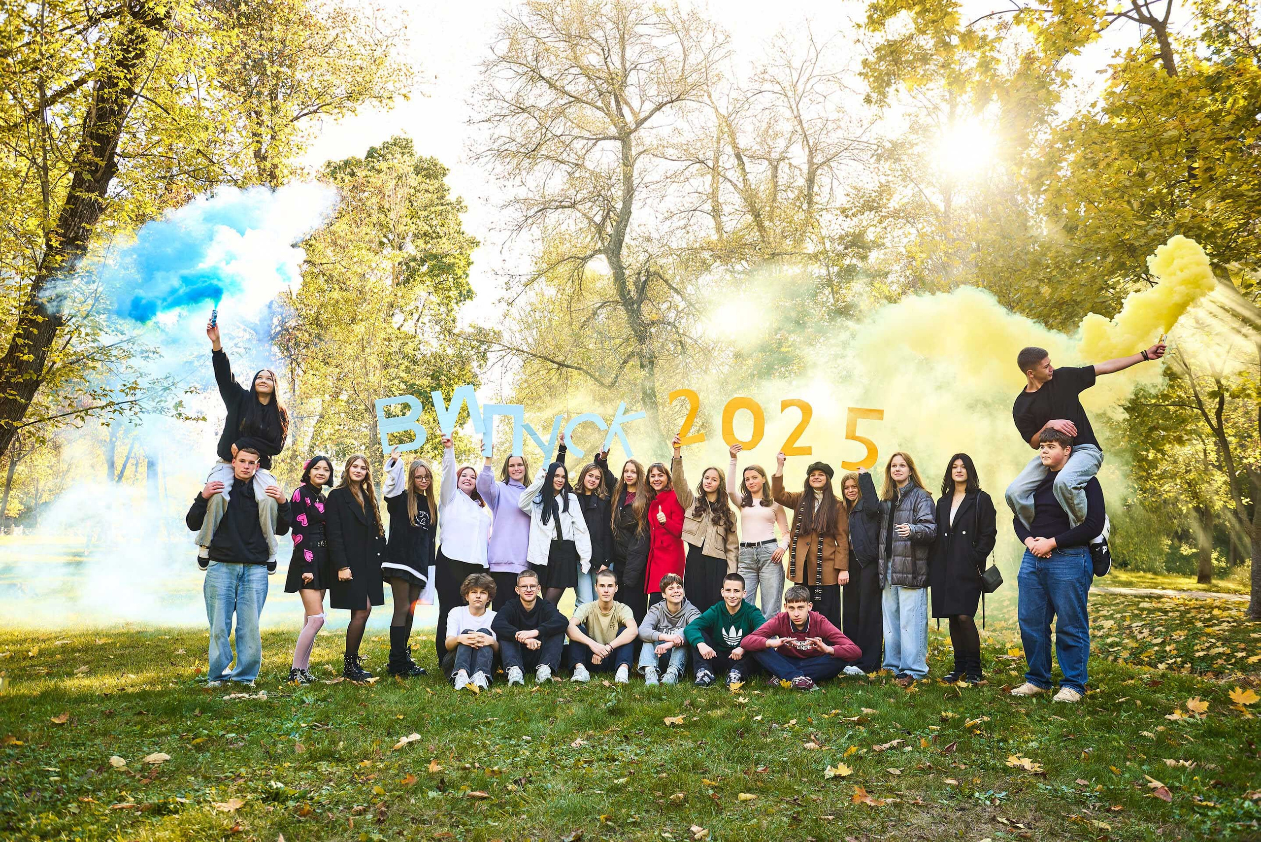 Випускний альбом для 9 та 11 класу замовити в Києві. Випускні альбоми фотокниги Київ та Дніпро