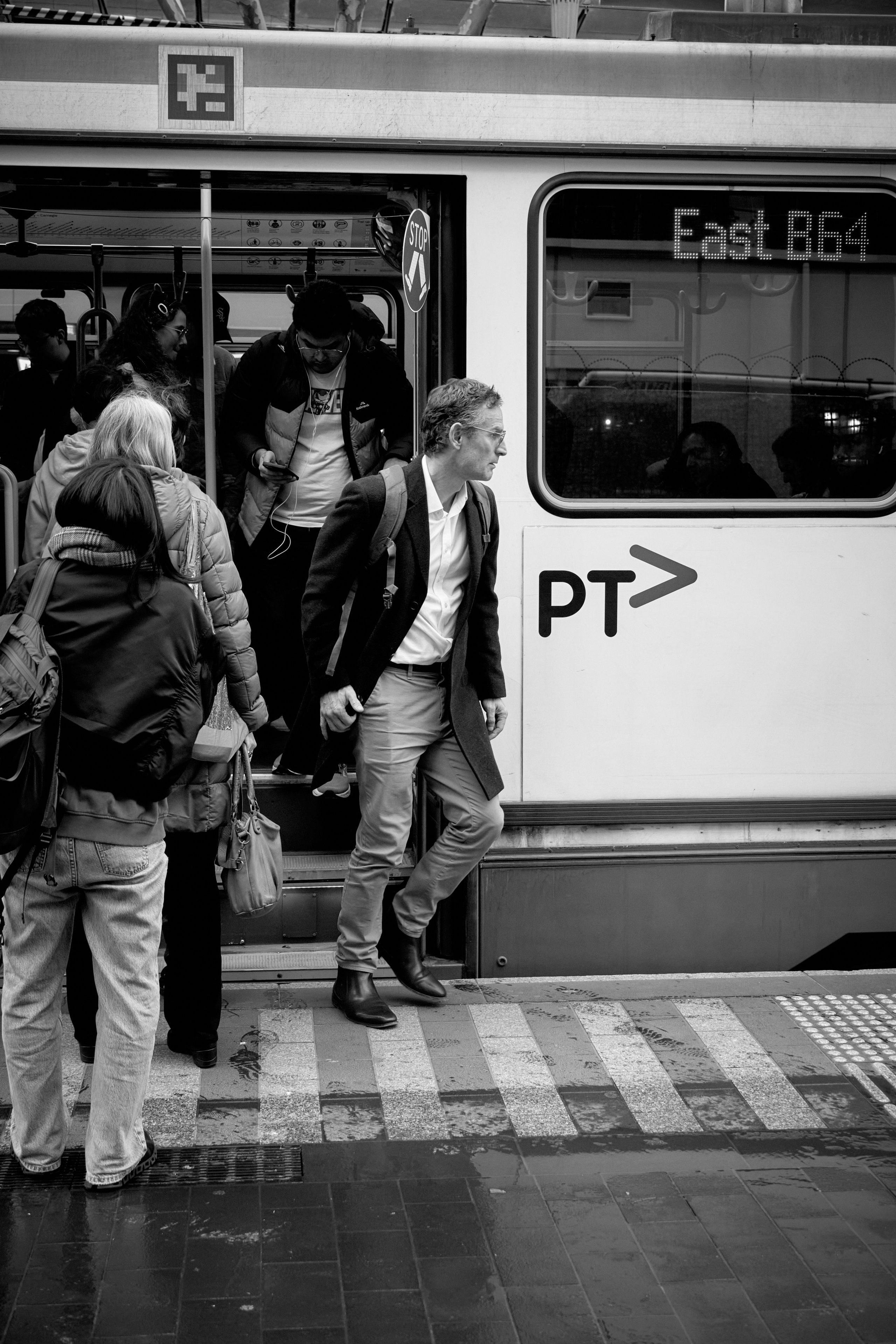 Melbourne Street Photography 2025. CARTER BNW