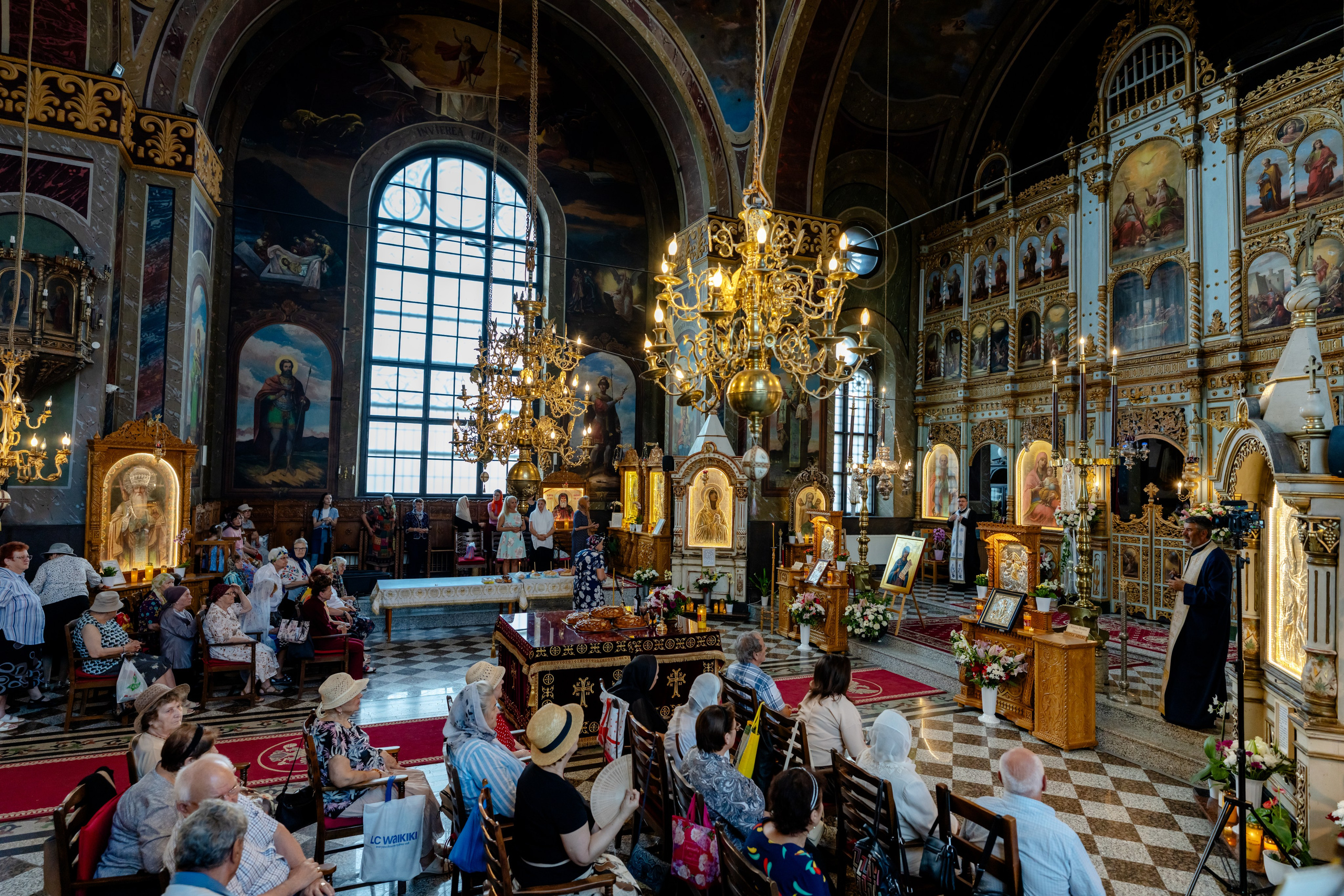 Hram Biserica Sfânta Vineri din Ploiești. Mihai Alexandra Events
