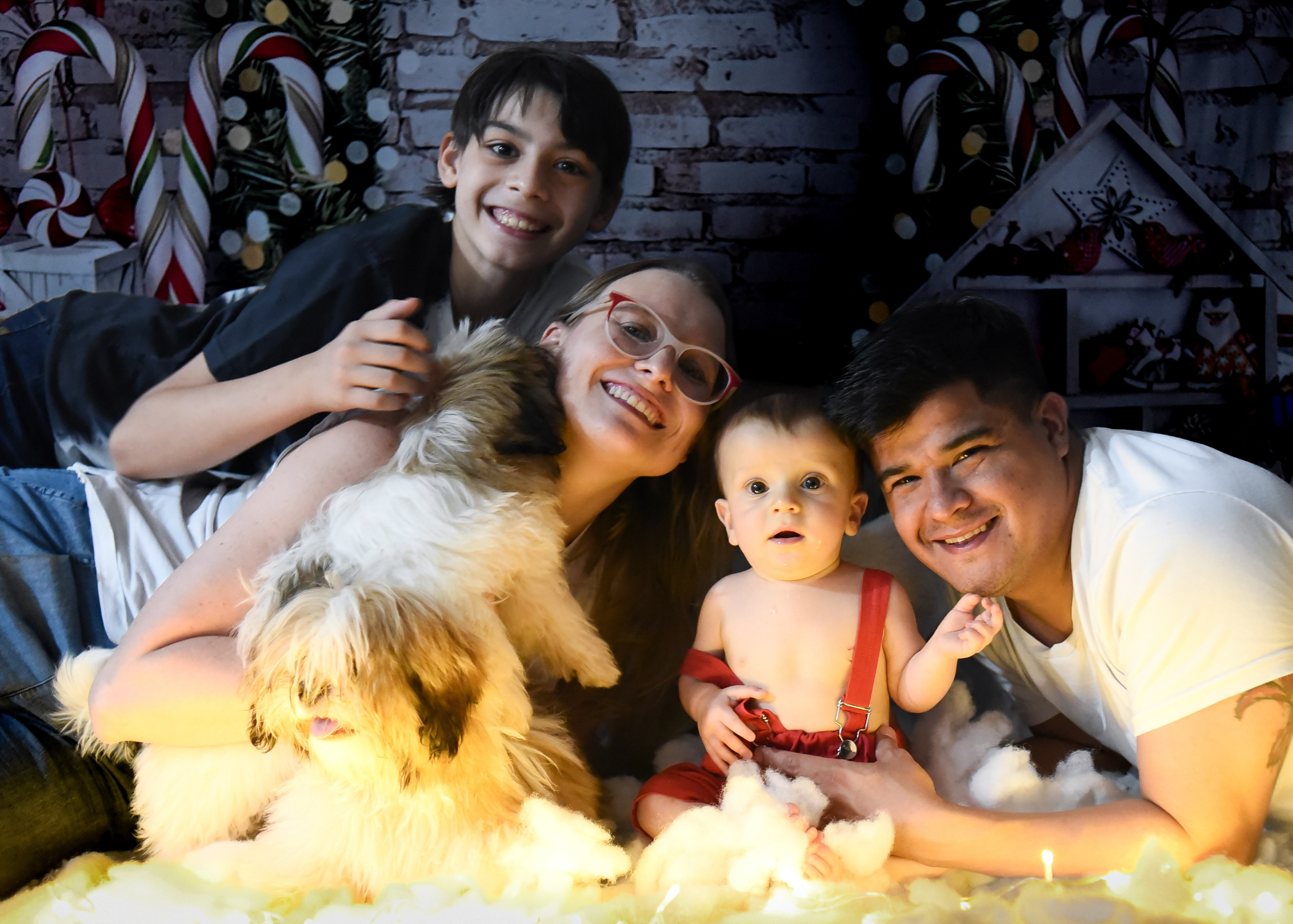 Sesión Navideña de Faustino, Octavio y Familia. Fotografo de casamiento en misiones y fotógrafo de familia  Posadas
