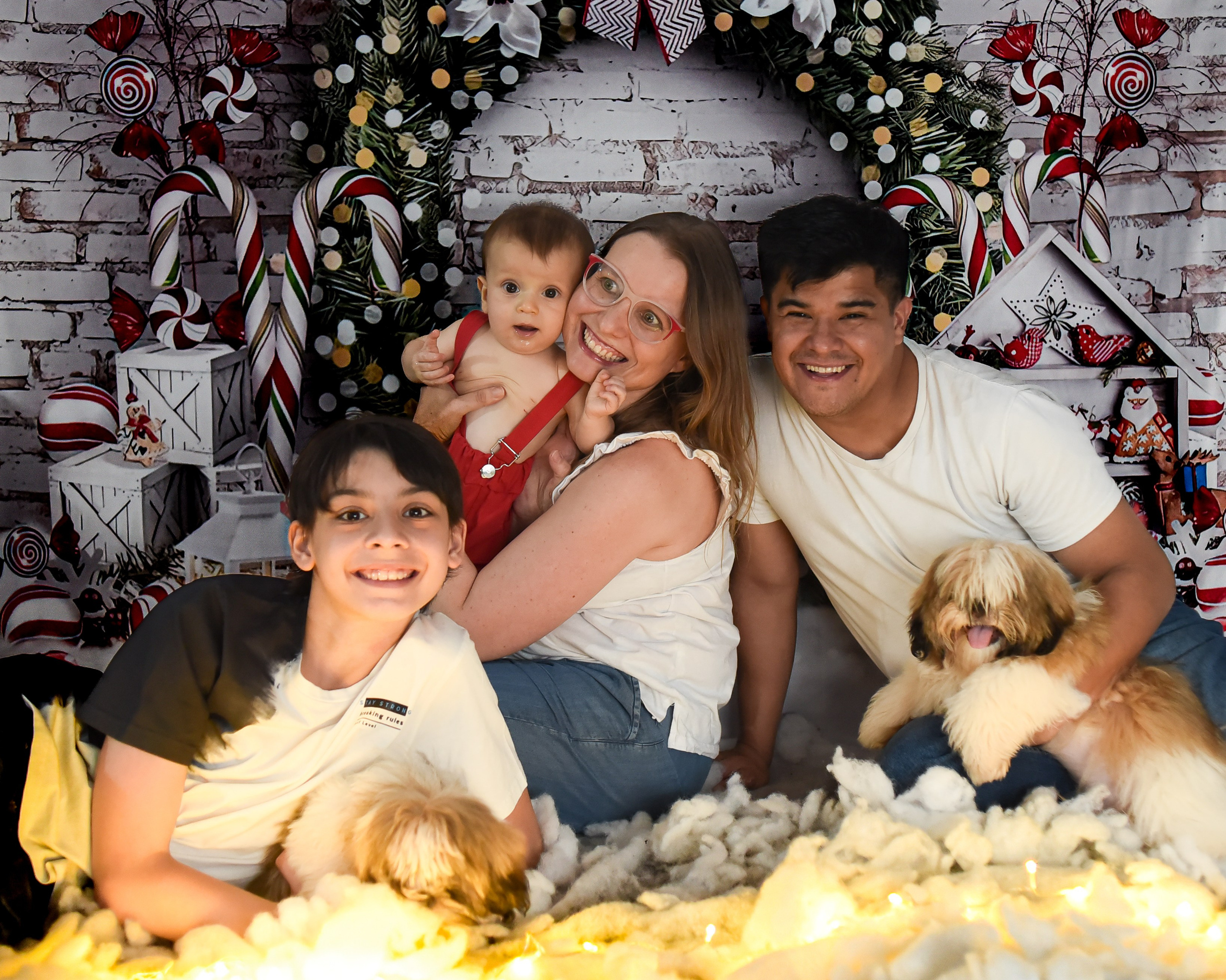 Sesión Navideña de Faustino, Octavio y Familia. Fotografo de casamiento en misiones y fotógrafo de familia  Posadas