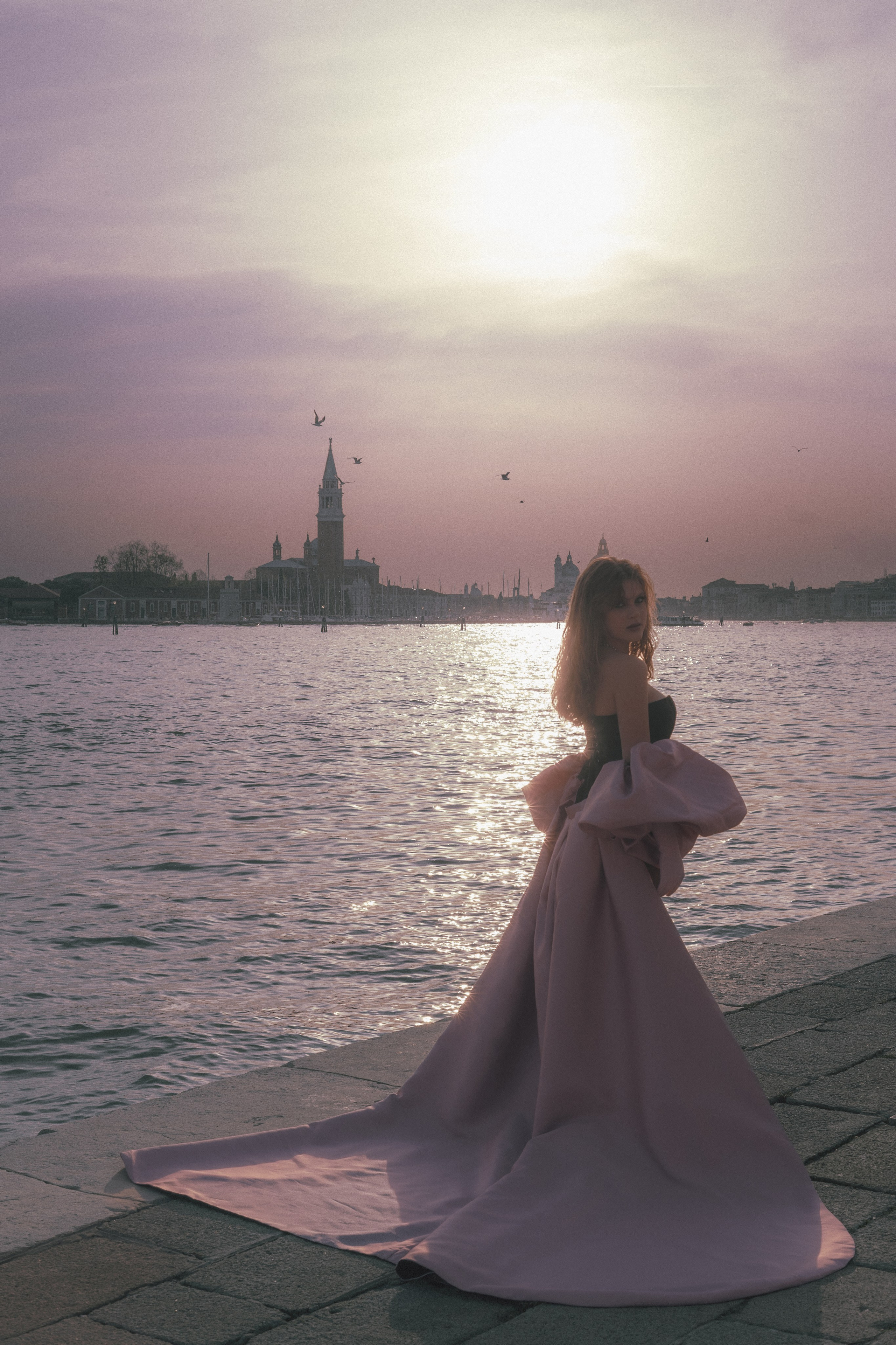 Брендовa фотосесія у Венеції для стильних і впевнених жінок