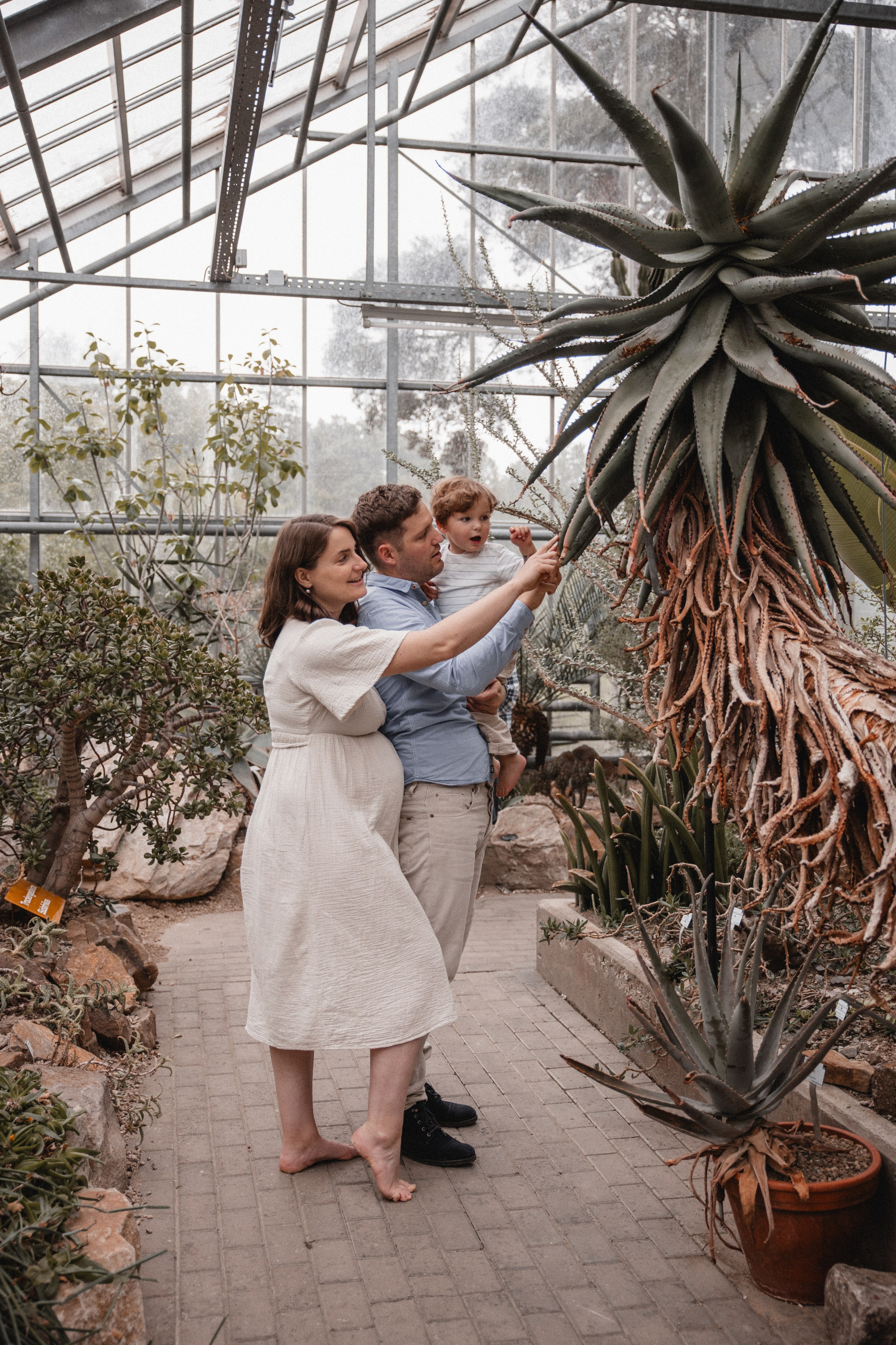 Babybauch Shooting im Botanischen Garten Bochum | Reiche Fotografie. Hochzeitsfotografin Bochum | Halyna Reiche Fotografie NRW