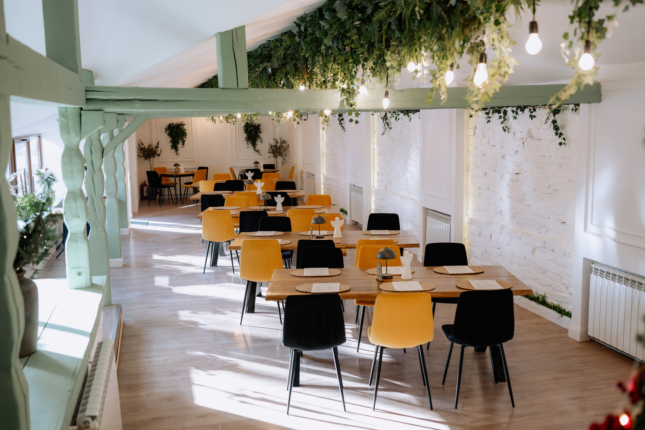 Chalette Gourmet. Proud Vision Weddings | Wedding Photography & Film — Servicii profesionale Foto Video Nunta Iasi