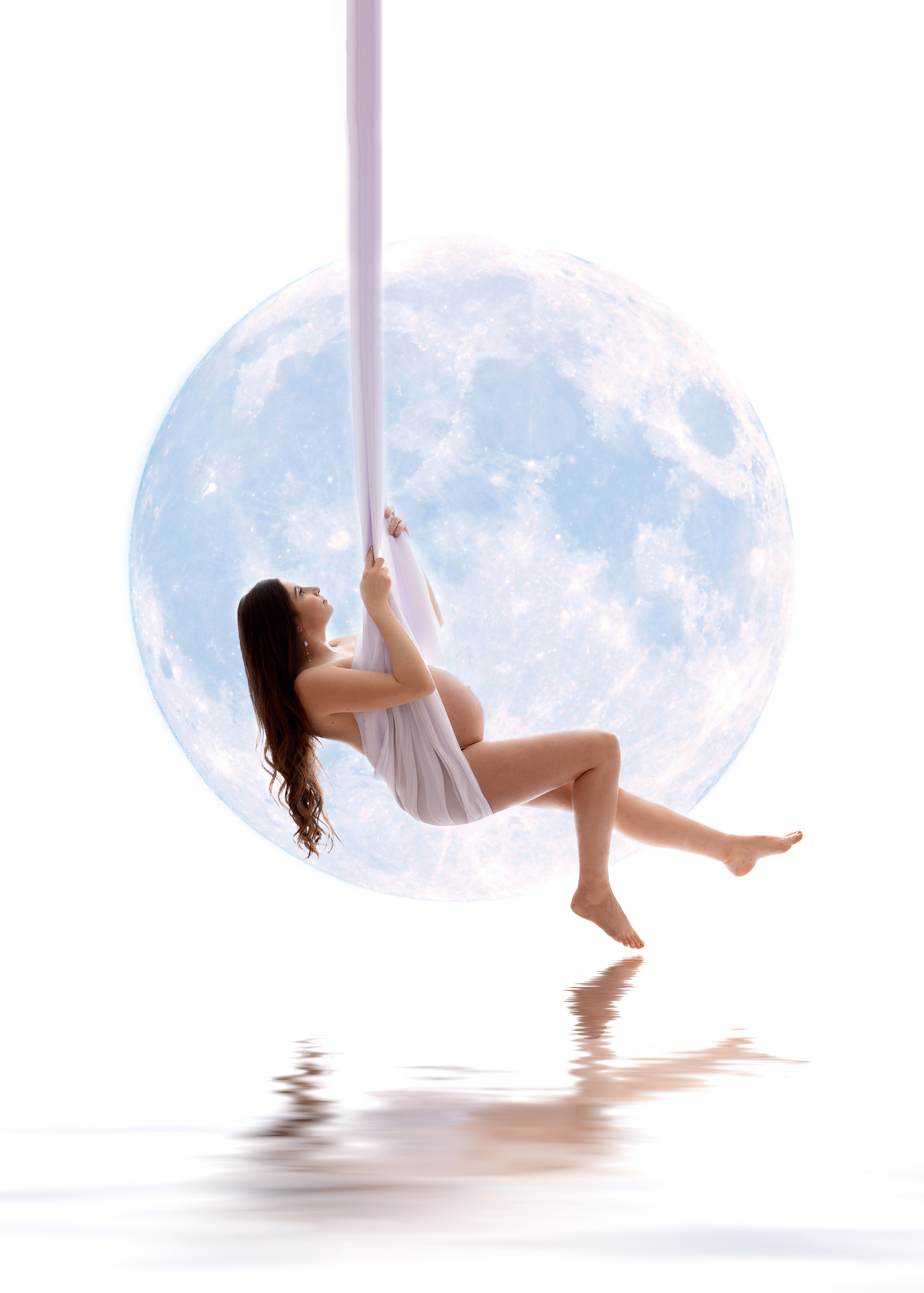 Studio Maternity. Professional photographer in NYC Kristina Bagdasaryan