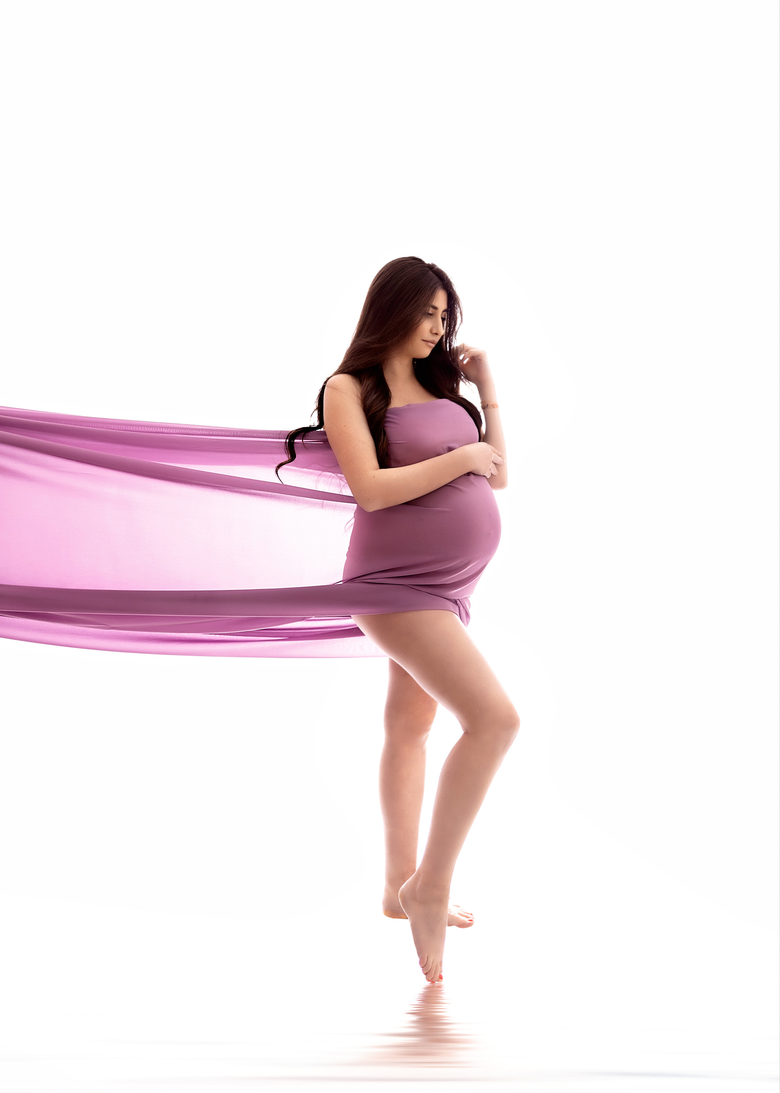 Studio Maternity. Professional photographer in NYC Kristina Bagdasaryan