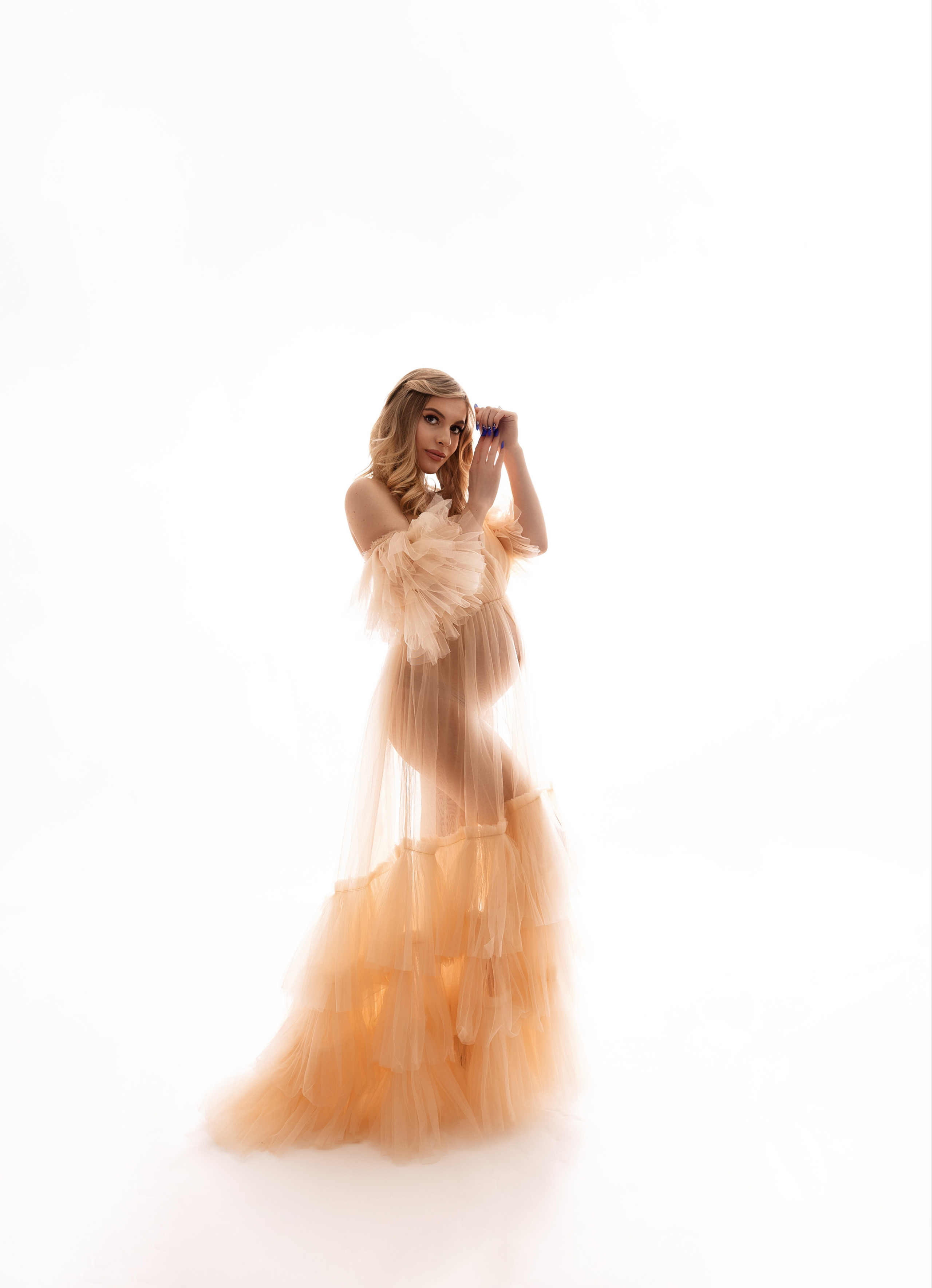 Studio Maternity. Professional photographer in NYC Kristina Bagdasaryan